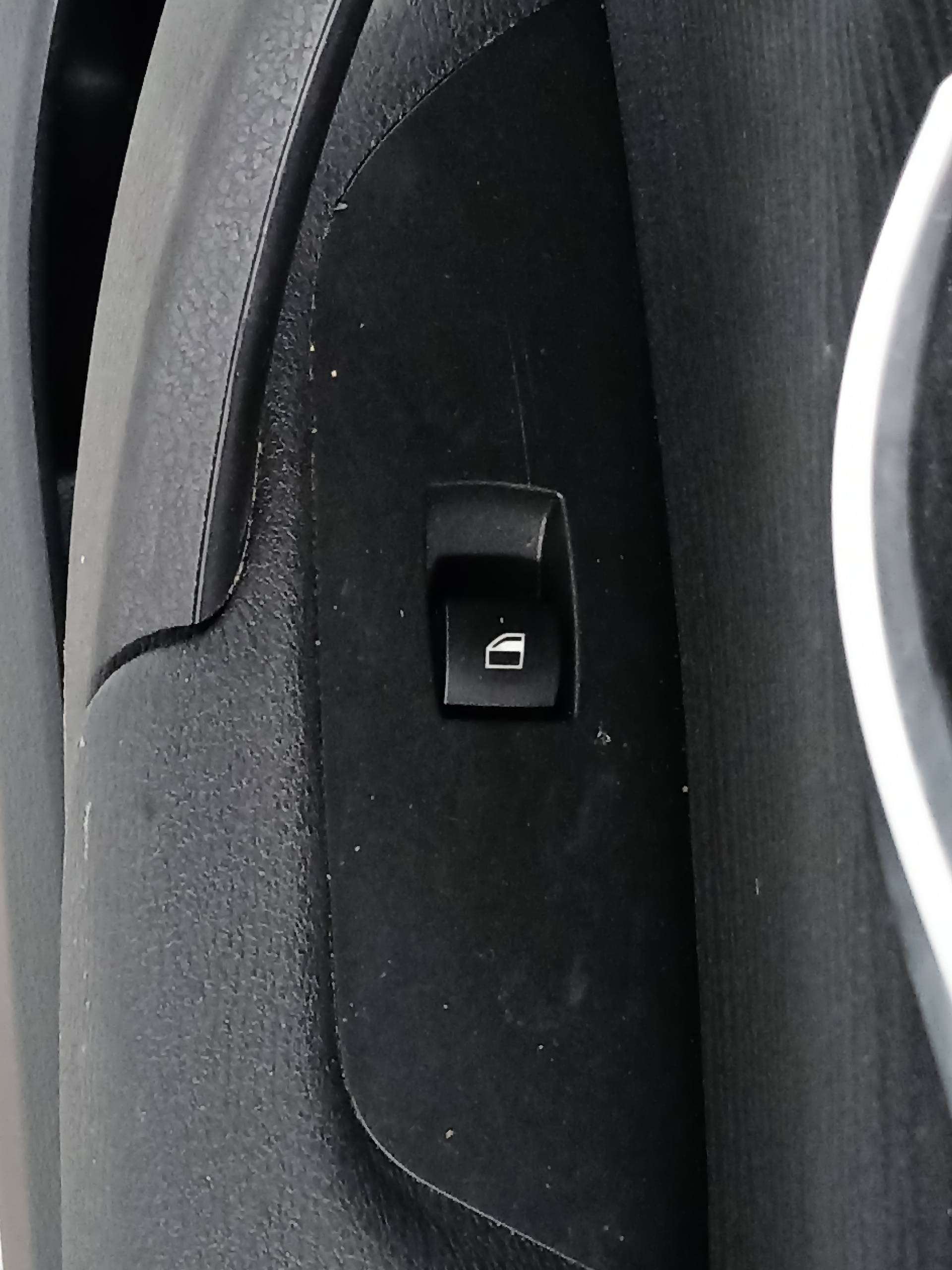 BMW X1 E84 (2009-2015) Galinių dešinių durų langų pakėlimo mygtukas 15979800 24332131