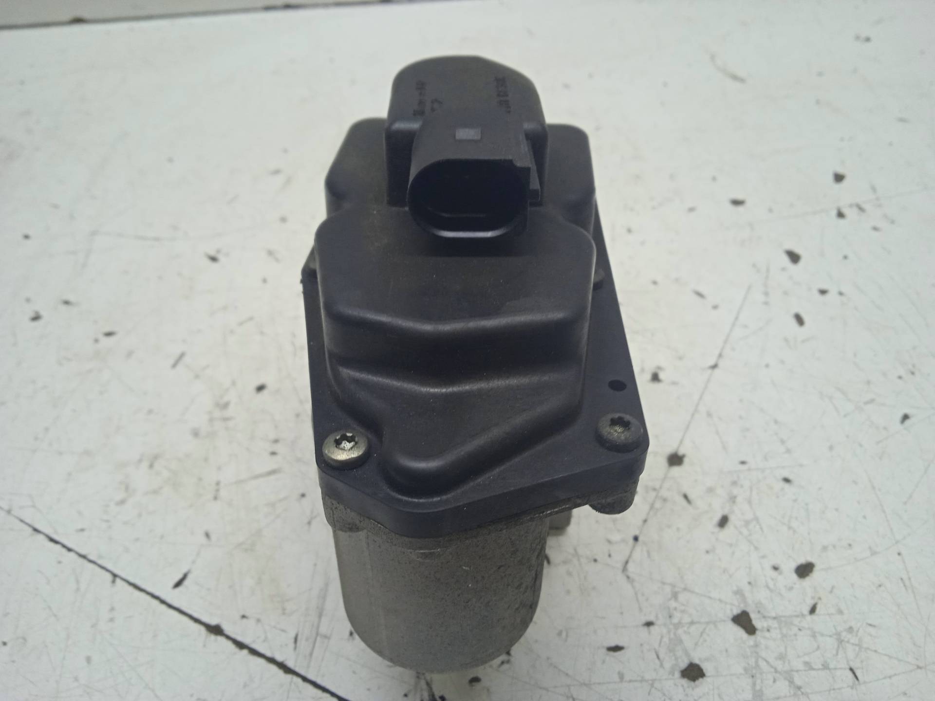 AUDI A6 C6/4F (2004-2011) EGR Valve 03L131501G 24335717