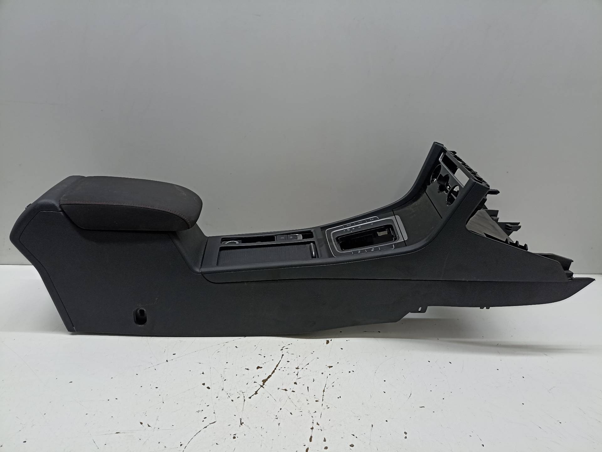 VOLKSWAGEN Golf 7 generation (2012-2024) Armrest 5G1863241BE 25568189