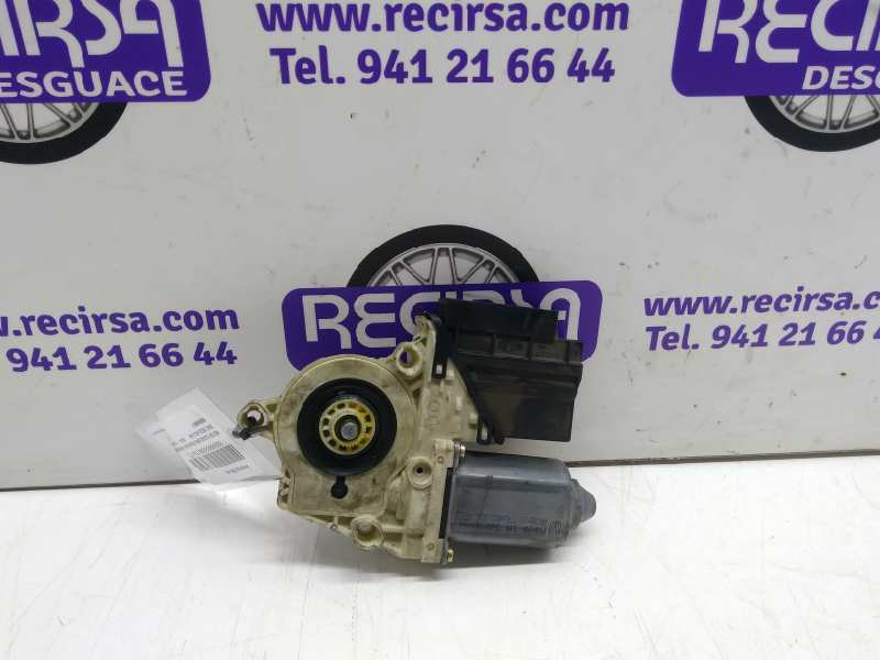 SEAT Ibiza 3 generation (2002-2008) Moteur de commande de vitre de porte avant droite 6Q2959801A 24319870