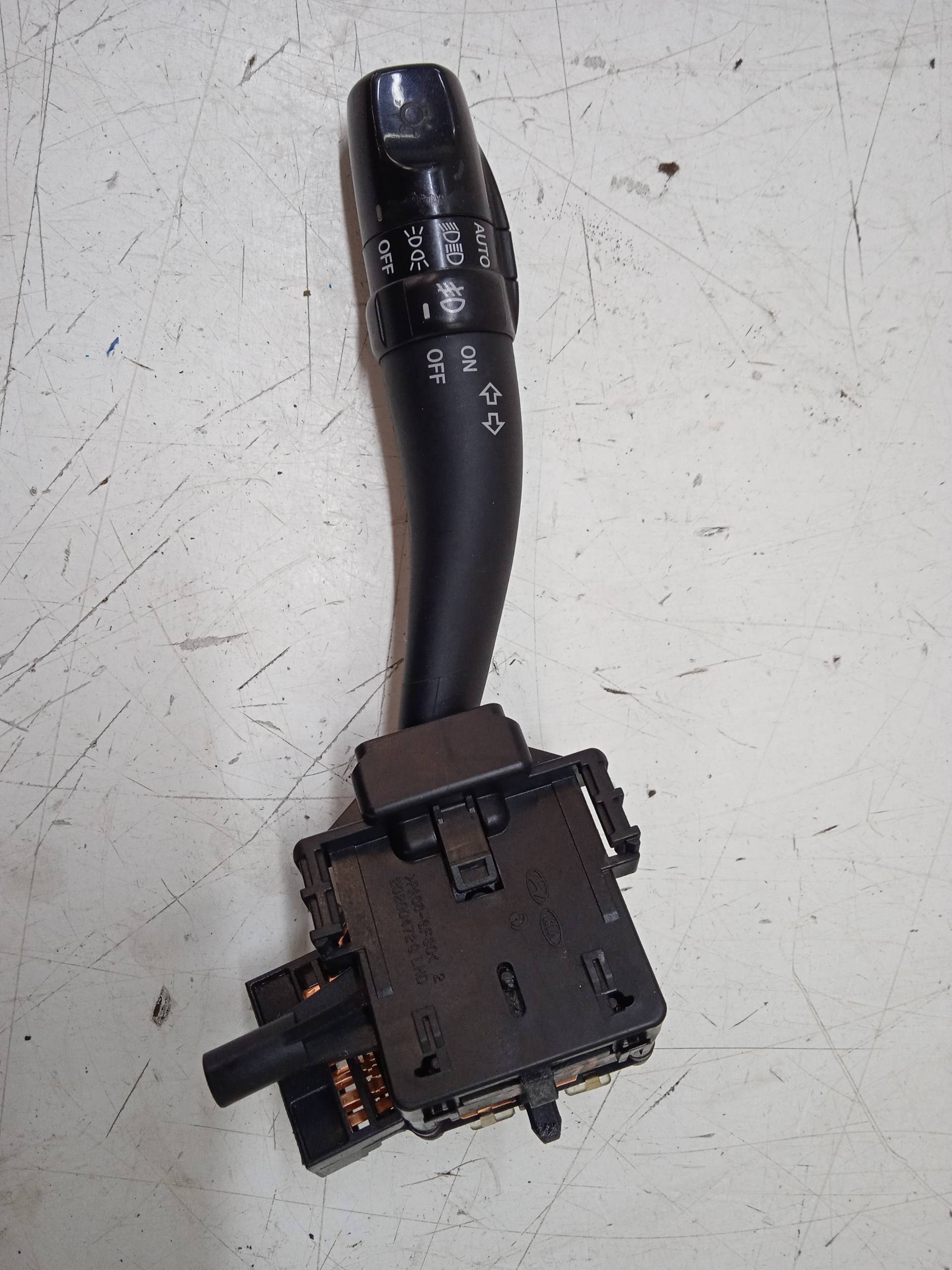 KIA Carens 3 generation (RP) (2013-2019) Headlight Switch Control Unit 202004729 24334354