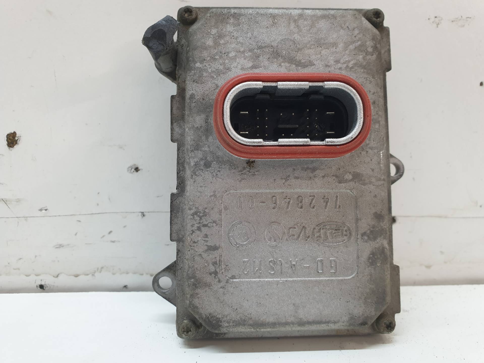 DODGE A6 C6/4F (2004-2011) Блок розжига ксенона 5DF008704 24338232