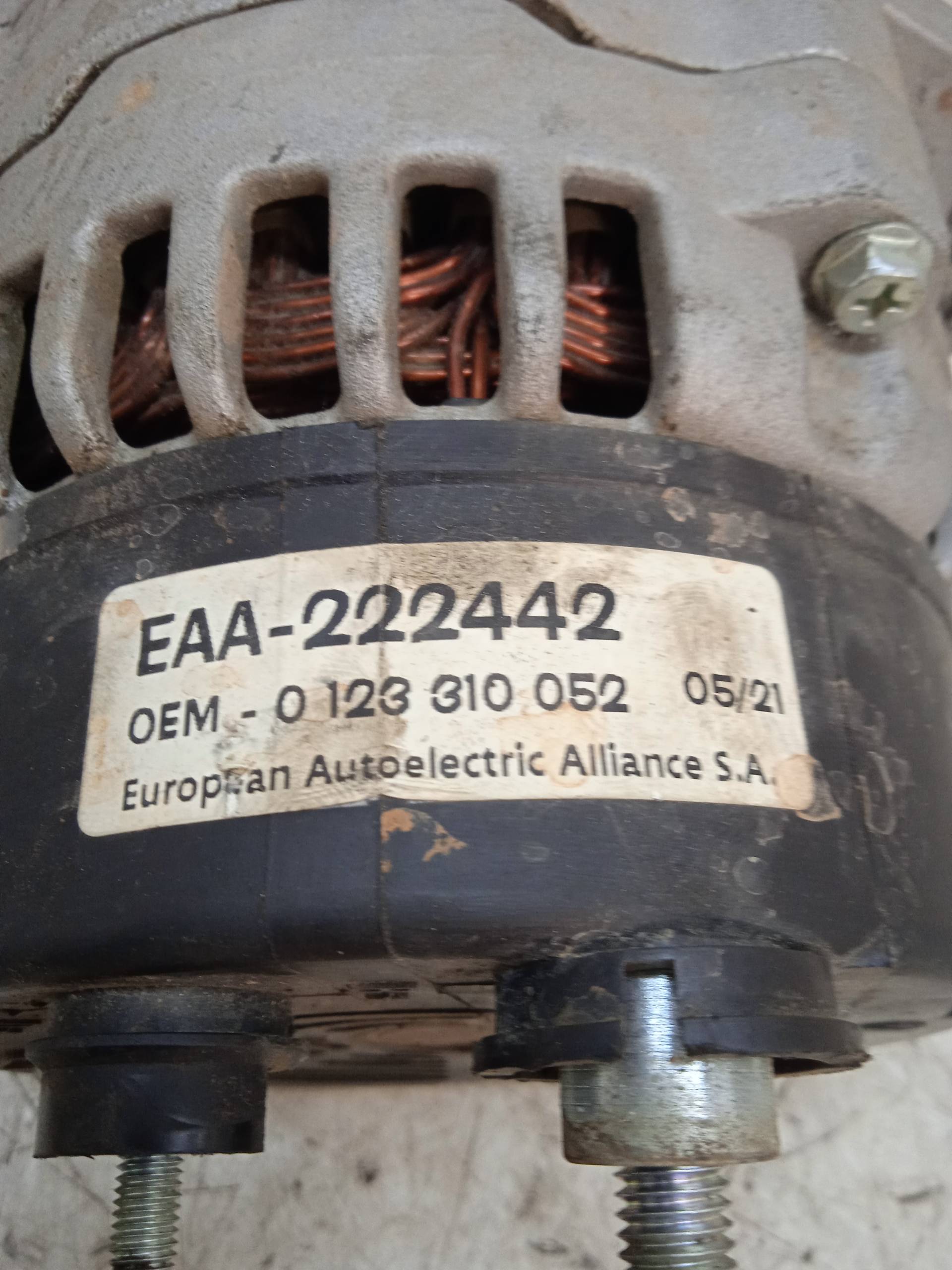 NISSAN Alternator 0123310052 24333608