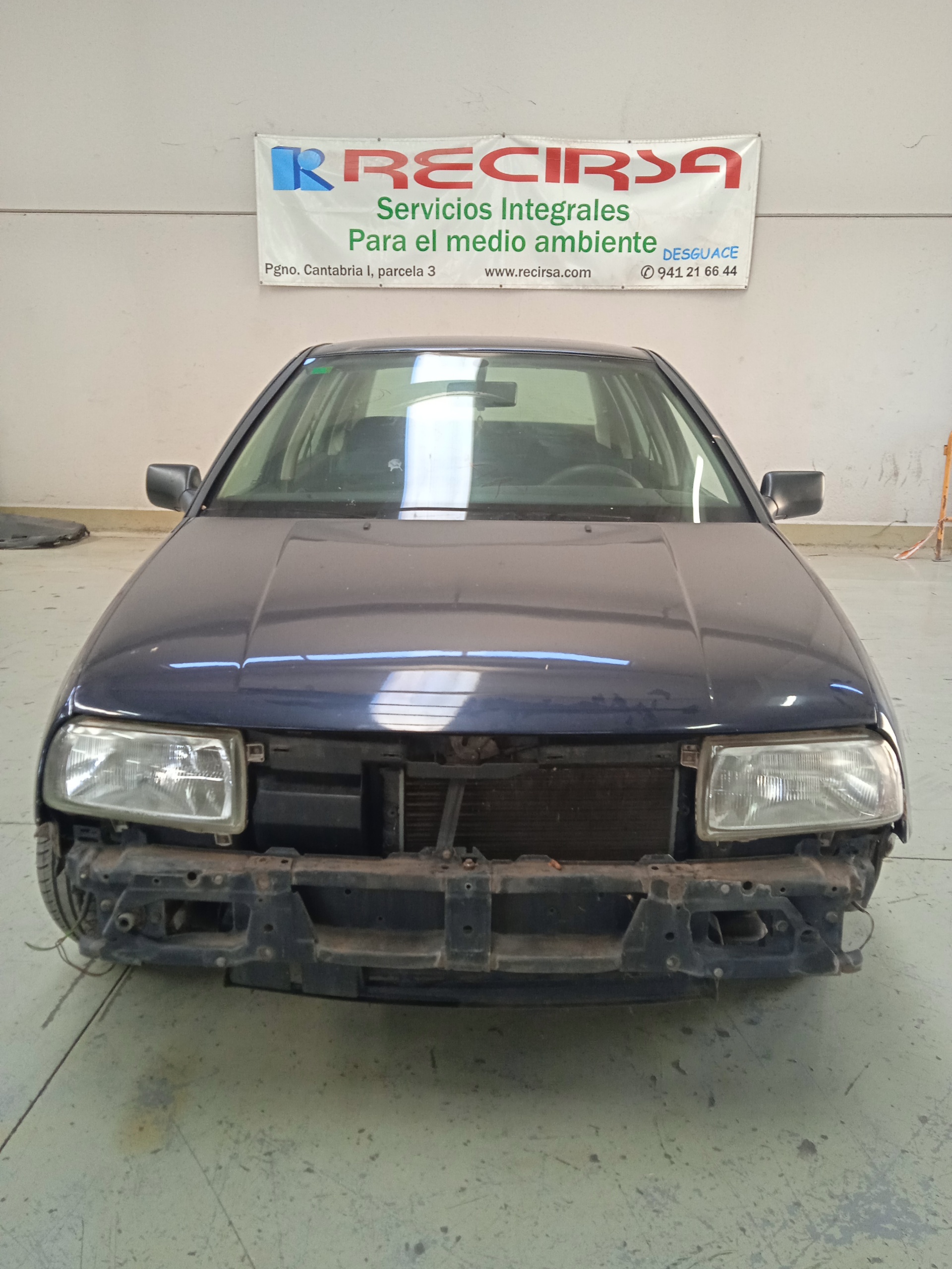 VOLKSWAGEN Vento 1 generation (1992-1998) Преден десен фар 13905400R 24331750