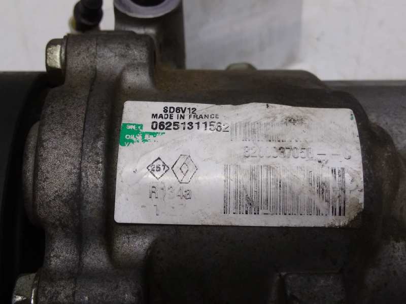 MERCEDES-BENZ Clio 3 generation (2005-2012) Kondicionieriaus siurblys (kompresorius) 820037058 24314943