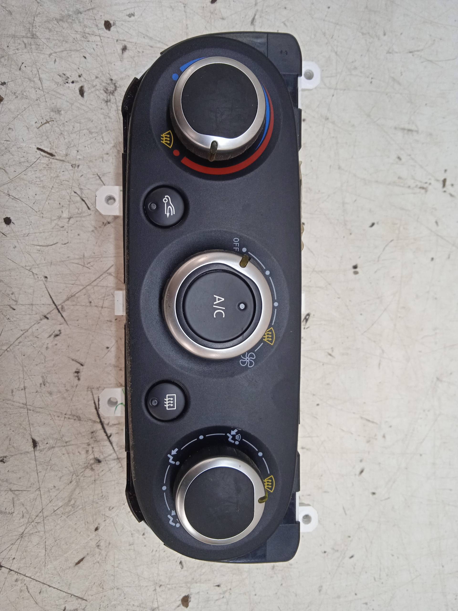 RENAULT Clio 3 generation (2005-2012) Climate  Control Unit 272705324R 24334030