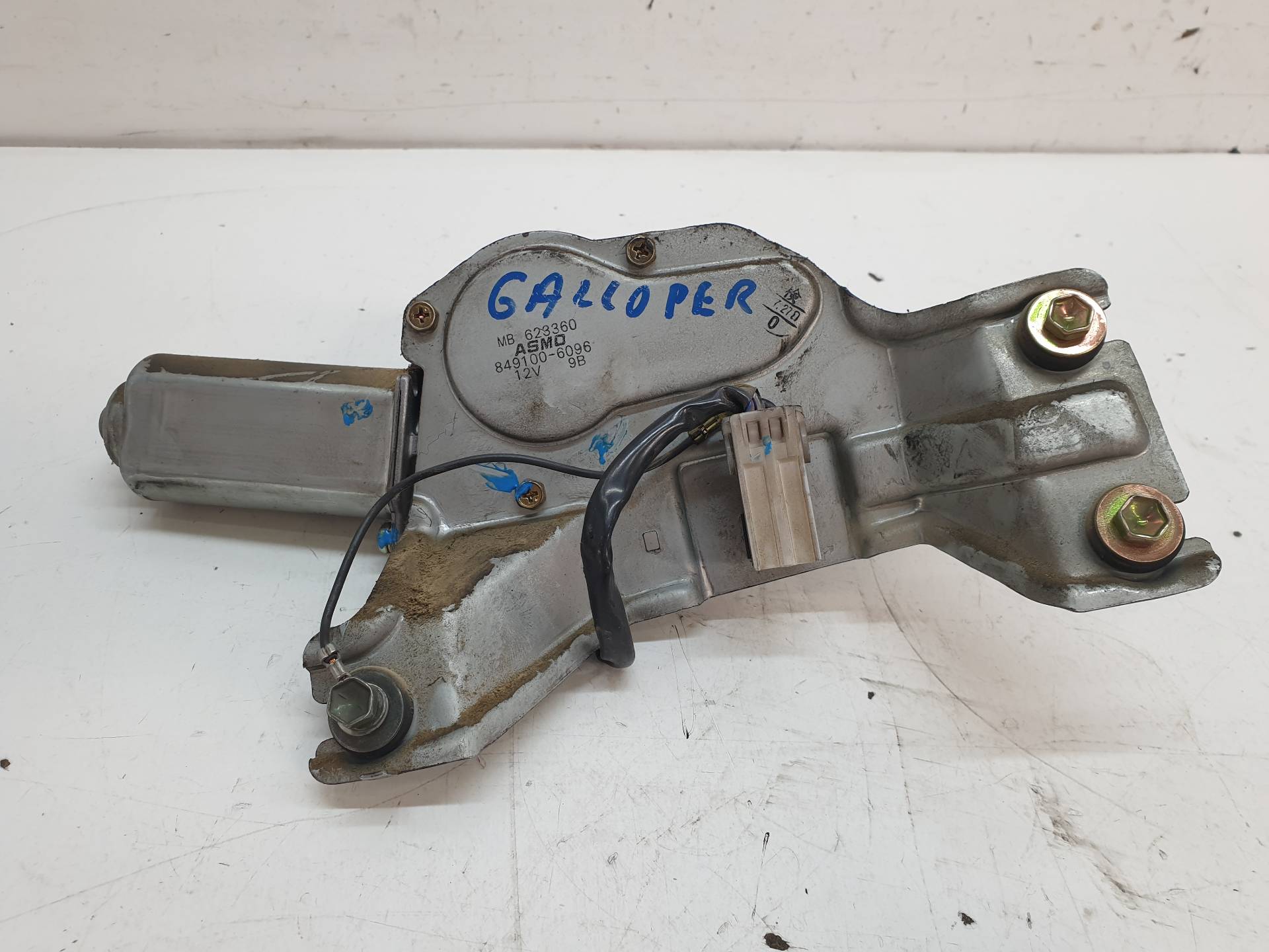 MITSUBISHI Tailgate  Window Wiper Motor MB623360 25567845