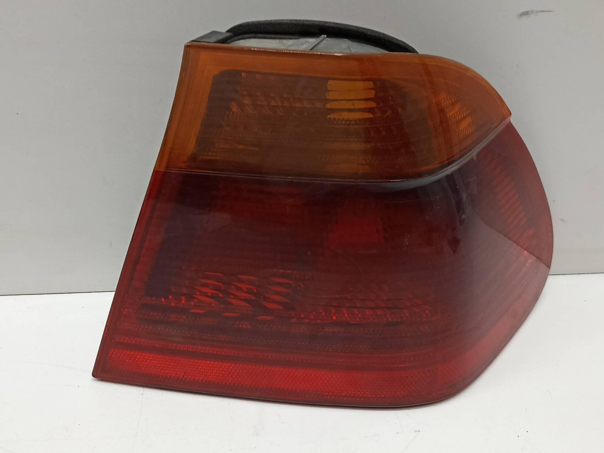 VAUXHALL 3 Series E46 (1997-2006) Rear Right Taillight Lamp 8364922 24309780