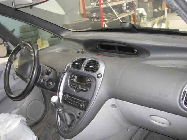 CITROËN Xsara Picasso 1 generation (1999-2010) Bерхняя часть телевизора 273116133111,111 24312811