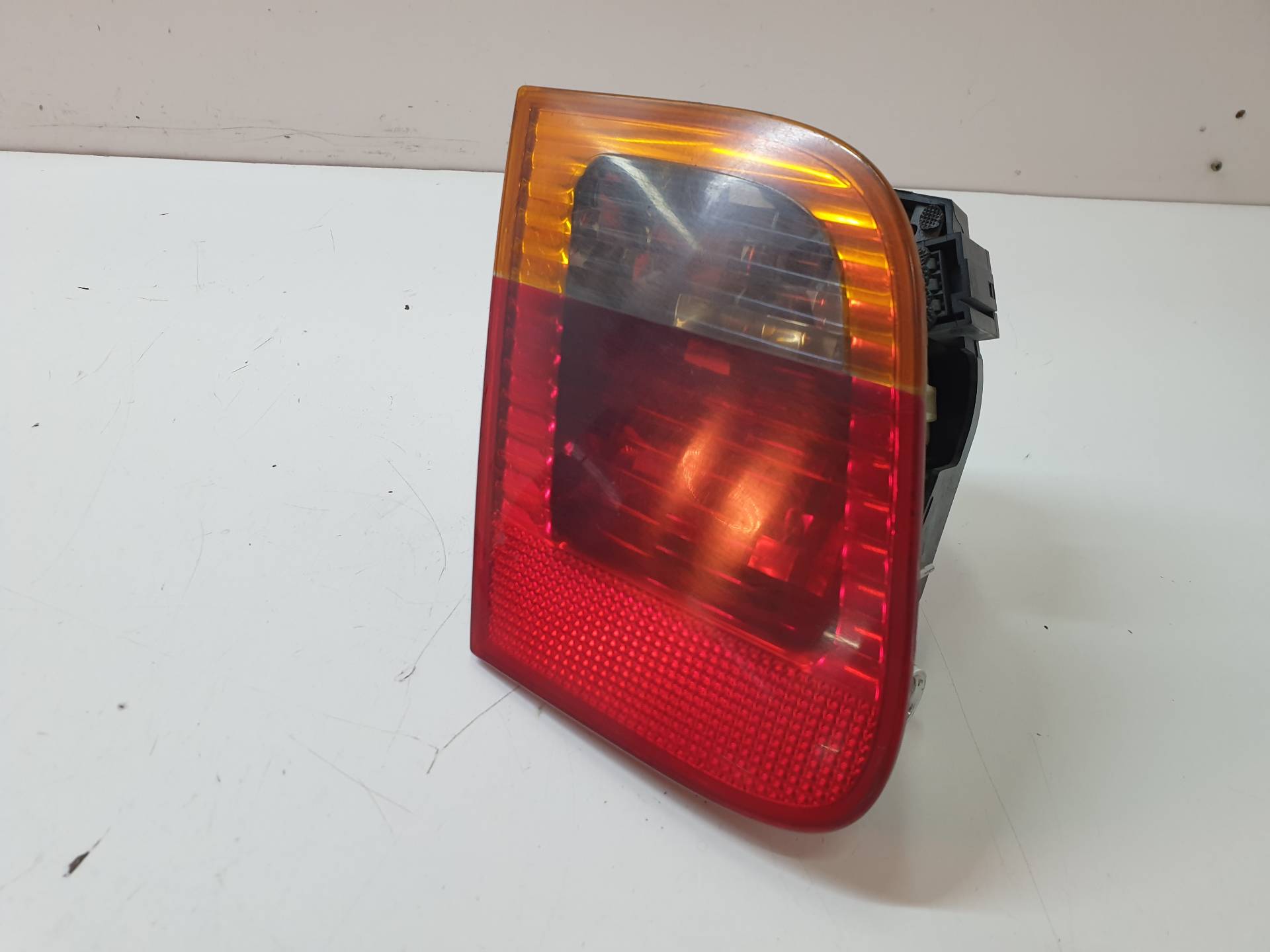 BMW 3 Series E46 (1997-2006) Rear Left Taillight 6907945, 29661275208, 208 24337201