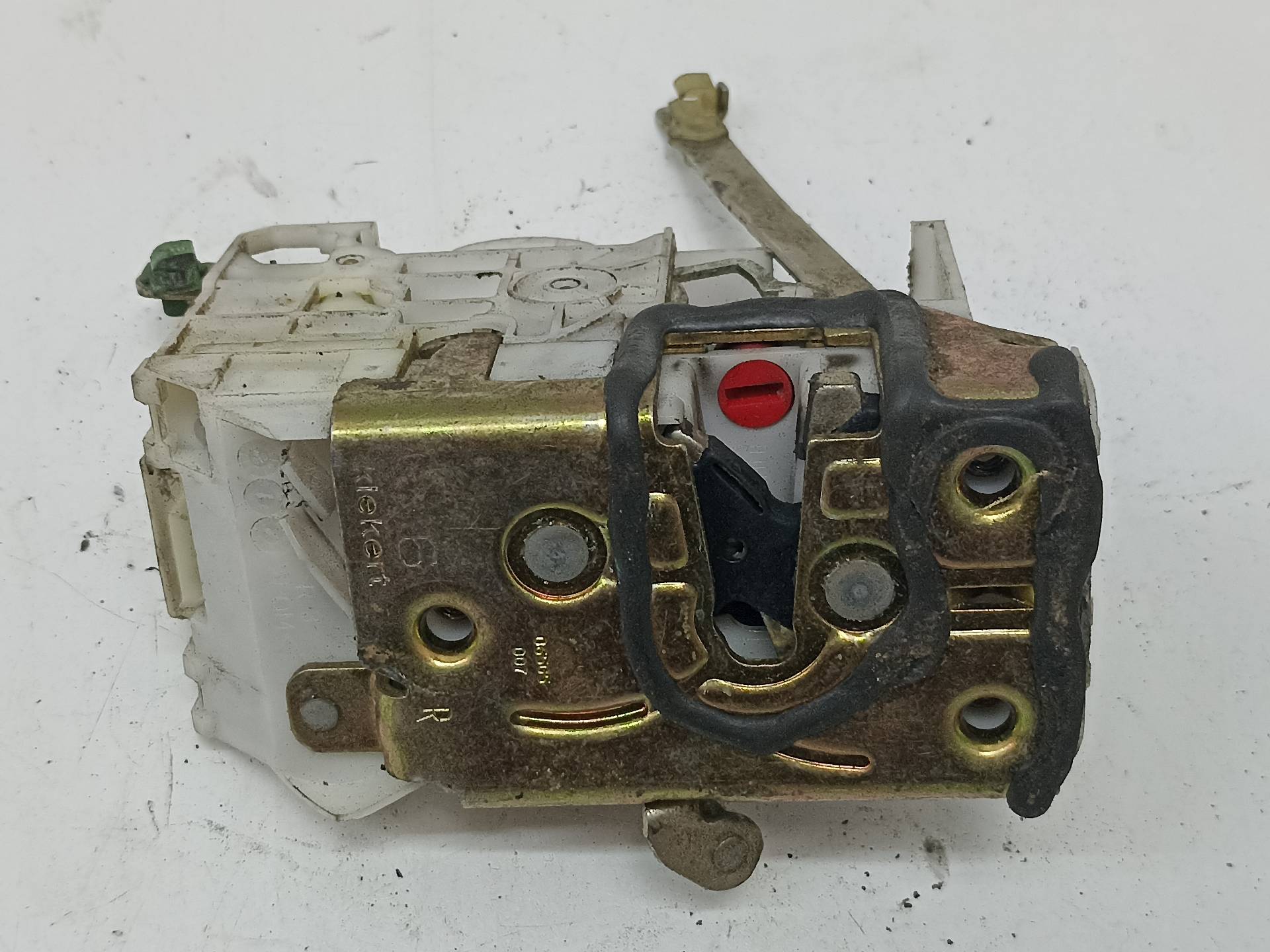 TOYOTA Avensis 1 generation (1997-2003) Rear Right Door Lock 235472628128,128 24310429