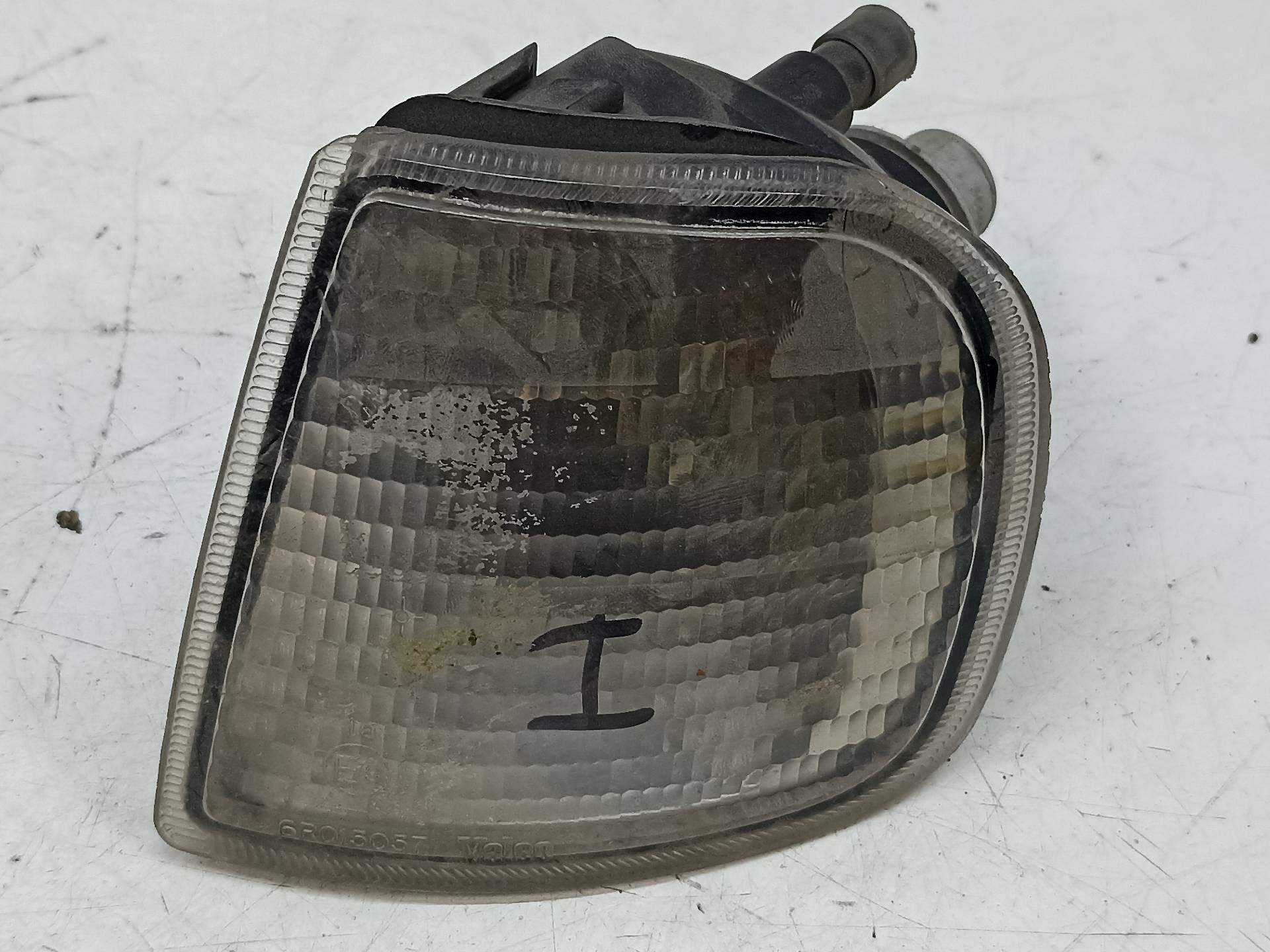 NISSAN Cordoba 1 generation (1993-2003) Indicator semnalizare stânga față 6R015057 24311031