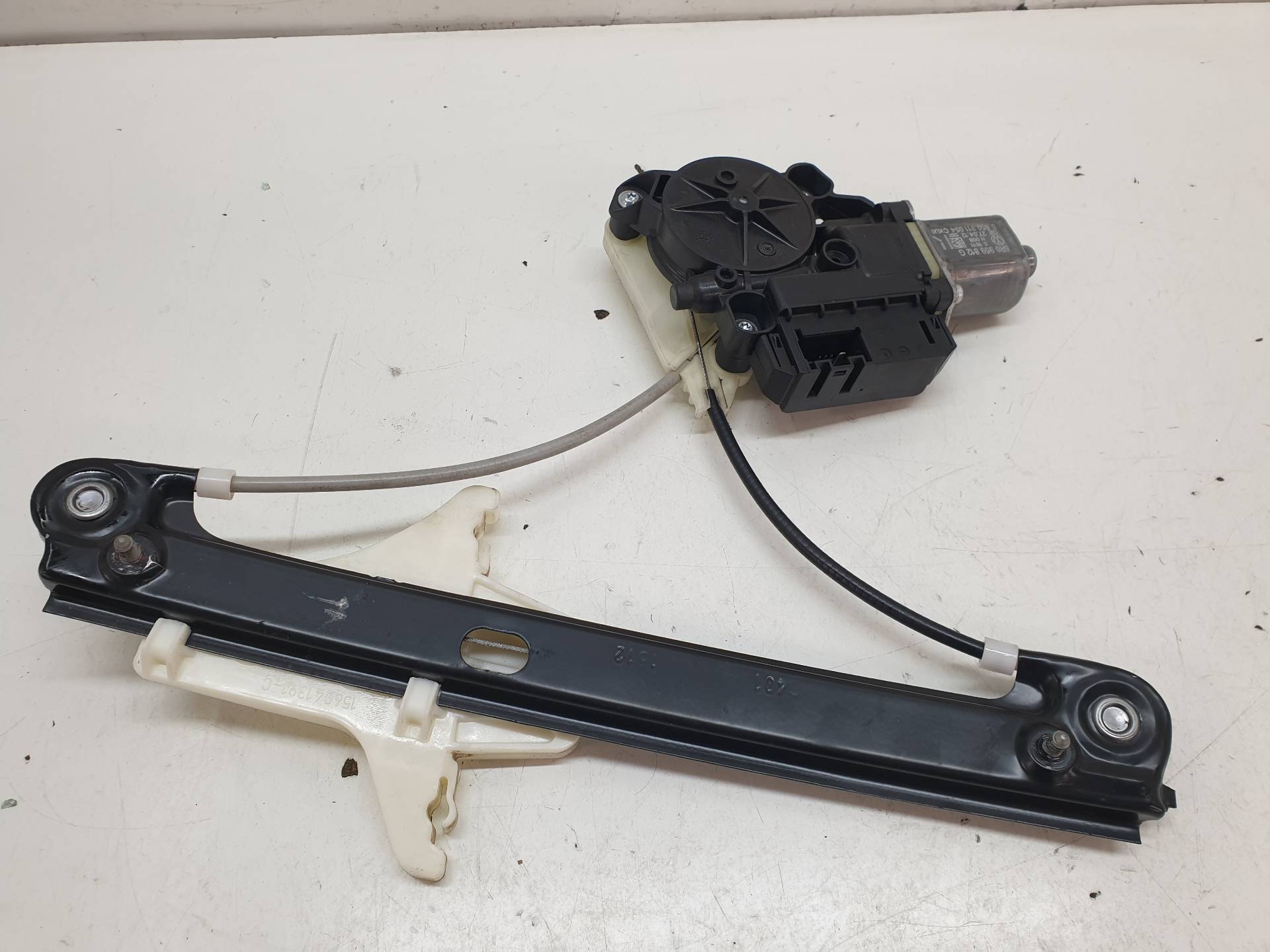 VOLKSWAGEN Polo 5 generation (2009-2017) Rear Right Door Window Regulator 6R0959812G 25428307