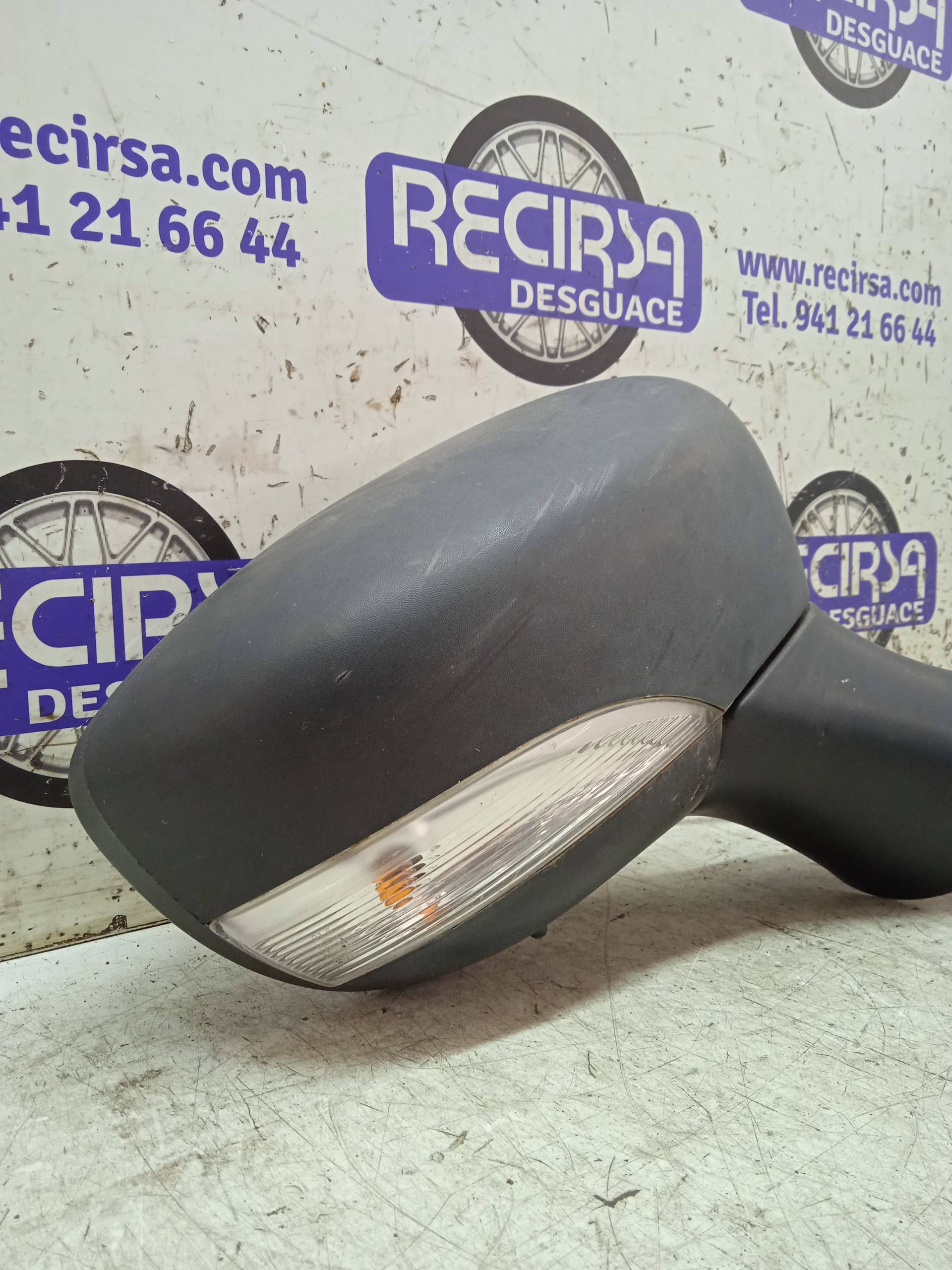 RENAULT Clio 3 generation (2005-2012) Right Side Wing Mirror 963016264R 24328029