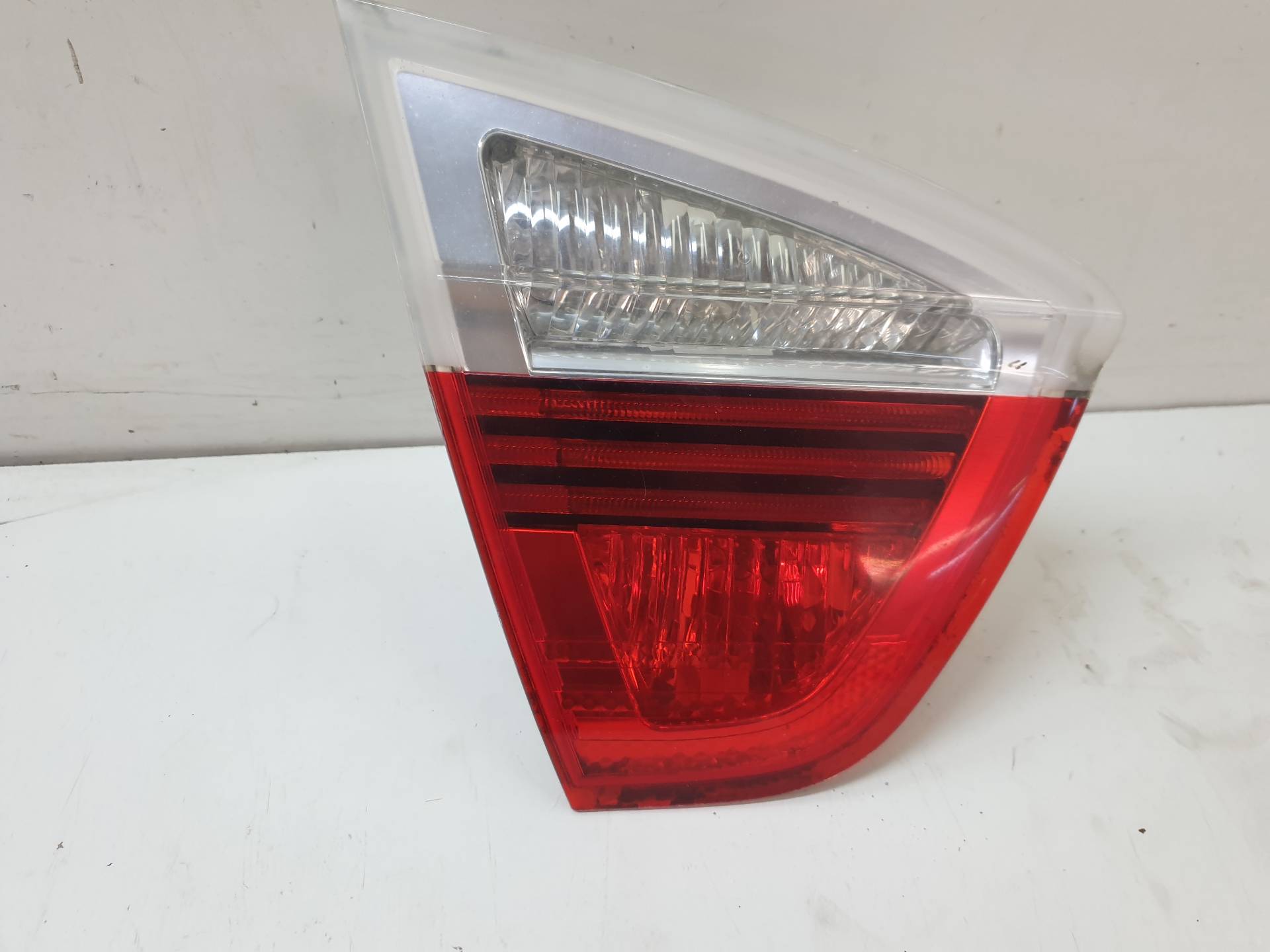 BMW 3 Series E90/E91/E92/E93 (2004-2013) Rear Left Taillight 6937459 24339354