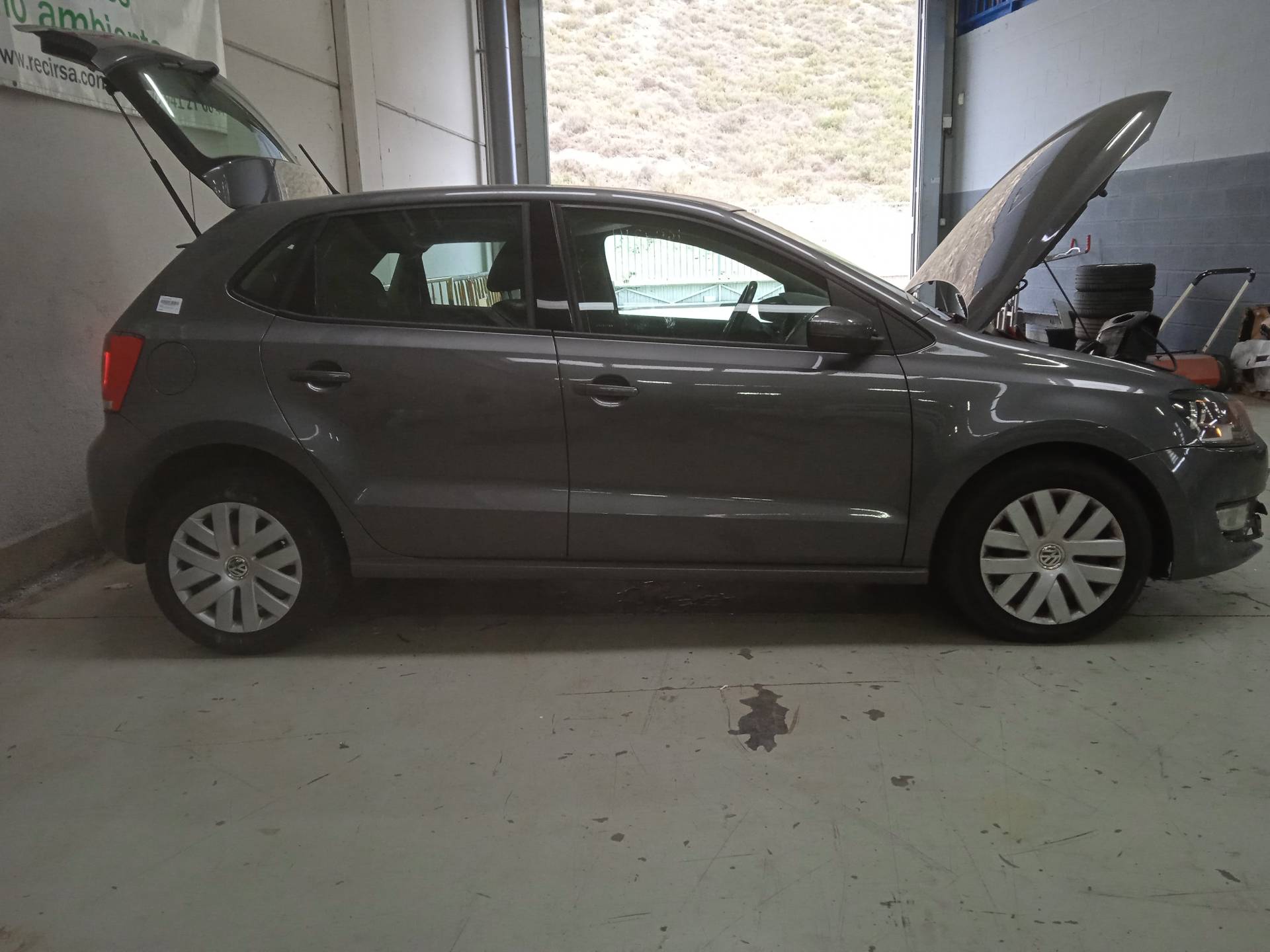 VOLKSWAGEN Polo 5 generation (2009-2017) Priekinis kairys pusašis 6R0407761A 24330858