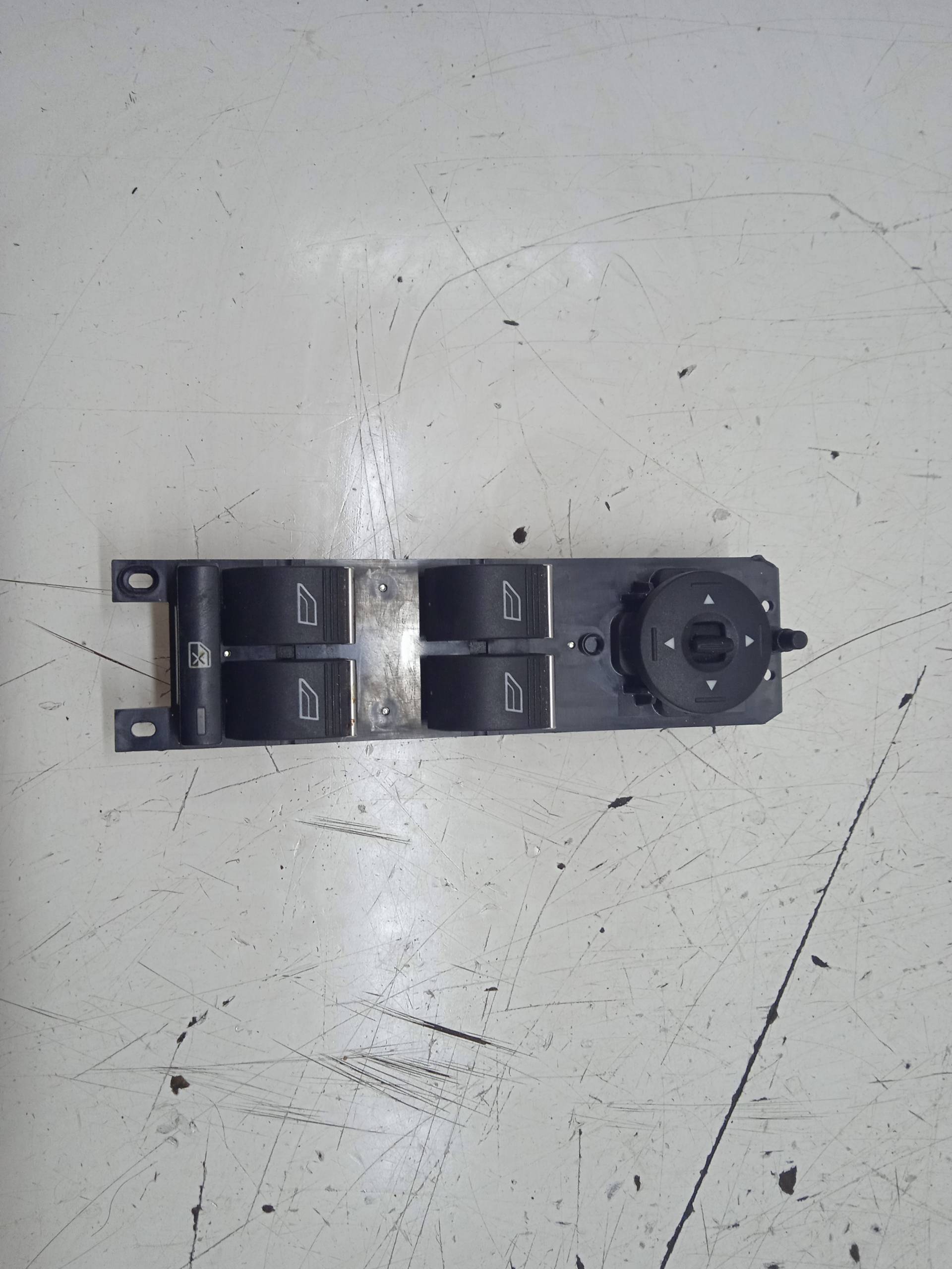 FORD Kuga 2 generation (2013-2020) Front Left Door Window Switch F1ET14A132CC 24333789