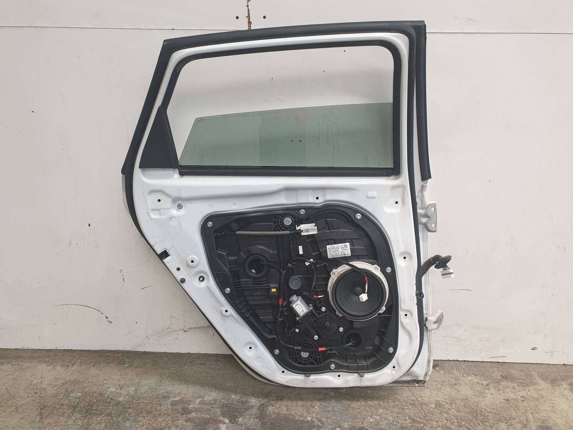 HYUNDAI i30 PD ( 3 generation) (2017-2024) Rear Left Door 77003G4000 25570484