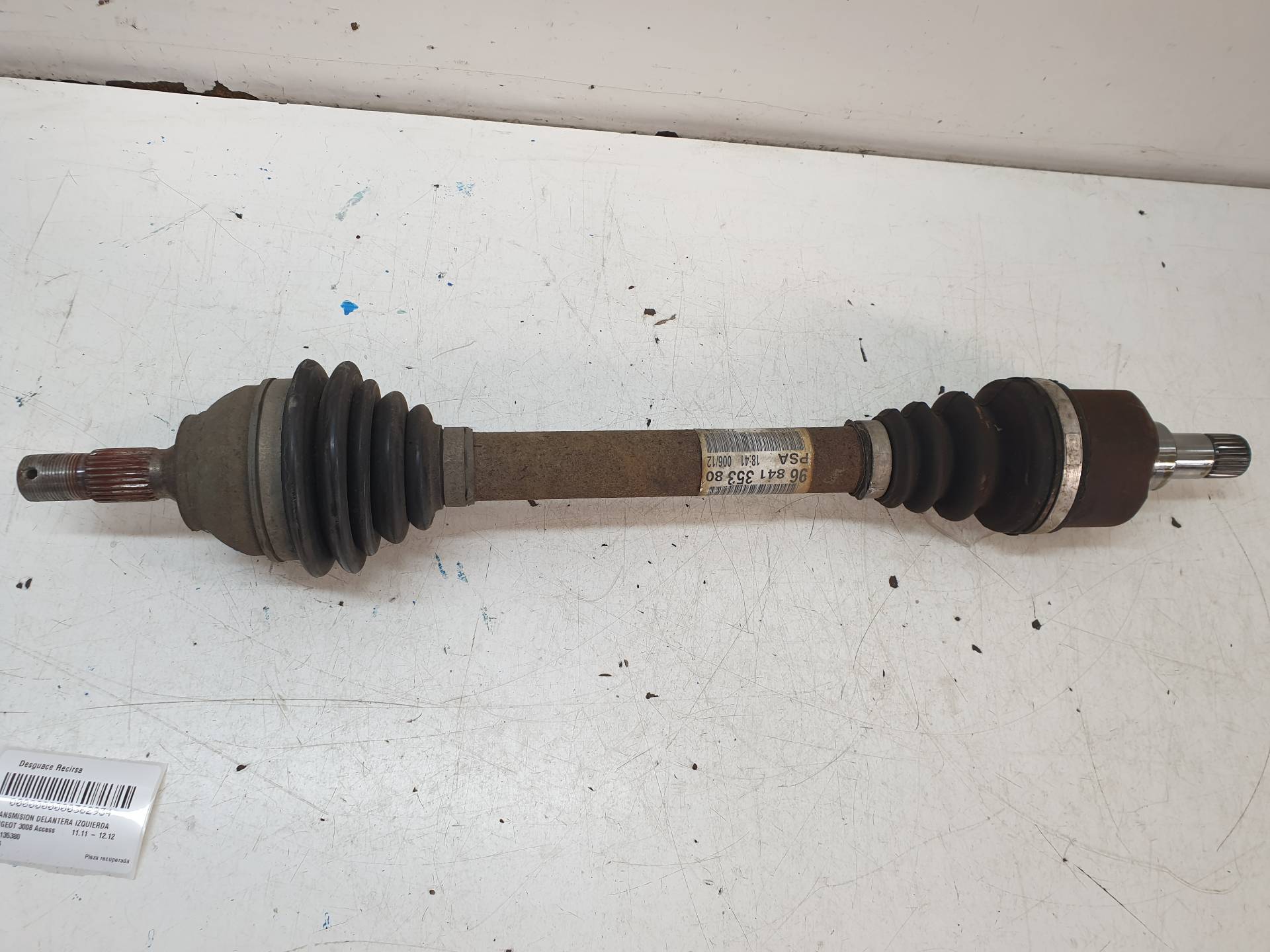 PEUGEOT 3008 1 generation (2010-2016) Front Left Driveshaft 9684135380 24338208