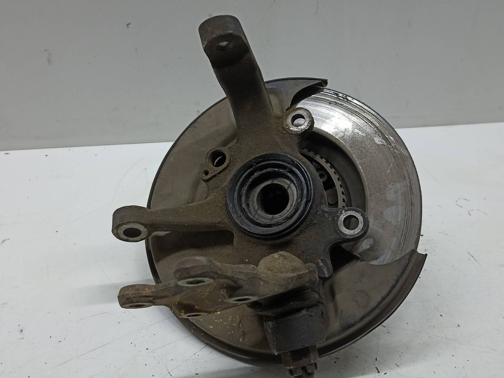 ISUZU Monterey 1 generation (1992-1999) Front Right Wheel Hub 4390133265115750,115 24316746