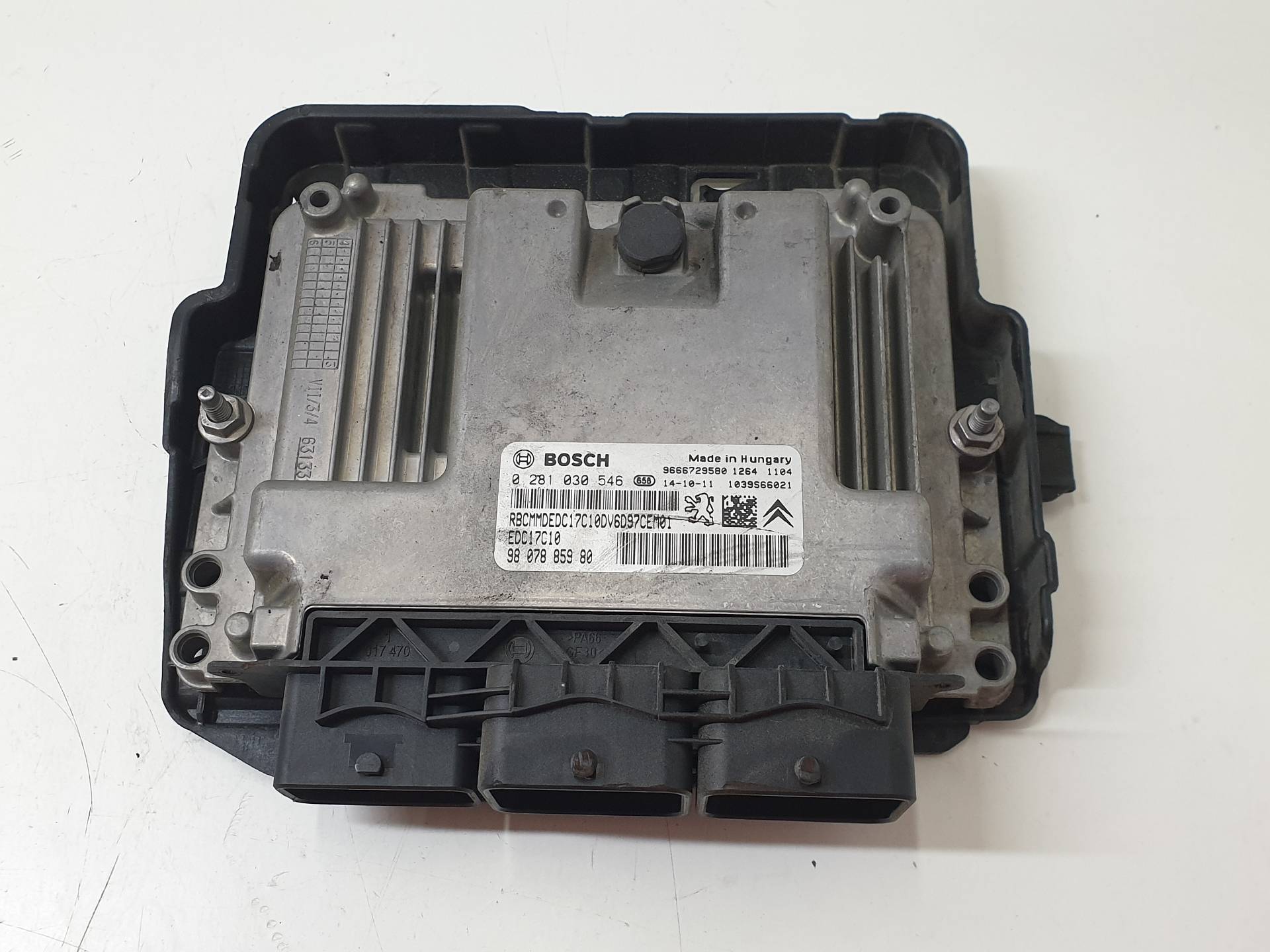 PEUGEOT 2008 1 generation (2013-2020) Блок керування двигуном ECU 9666729580 24341600