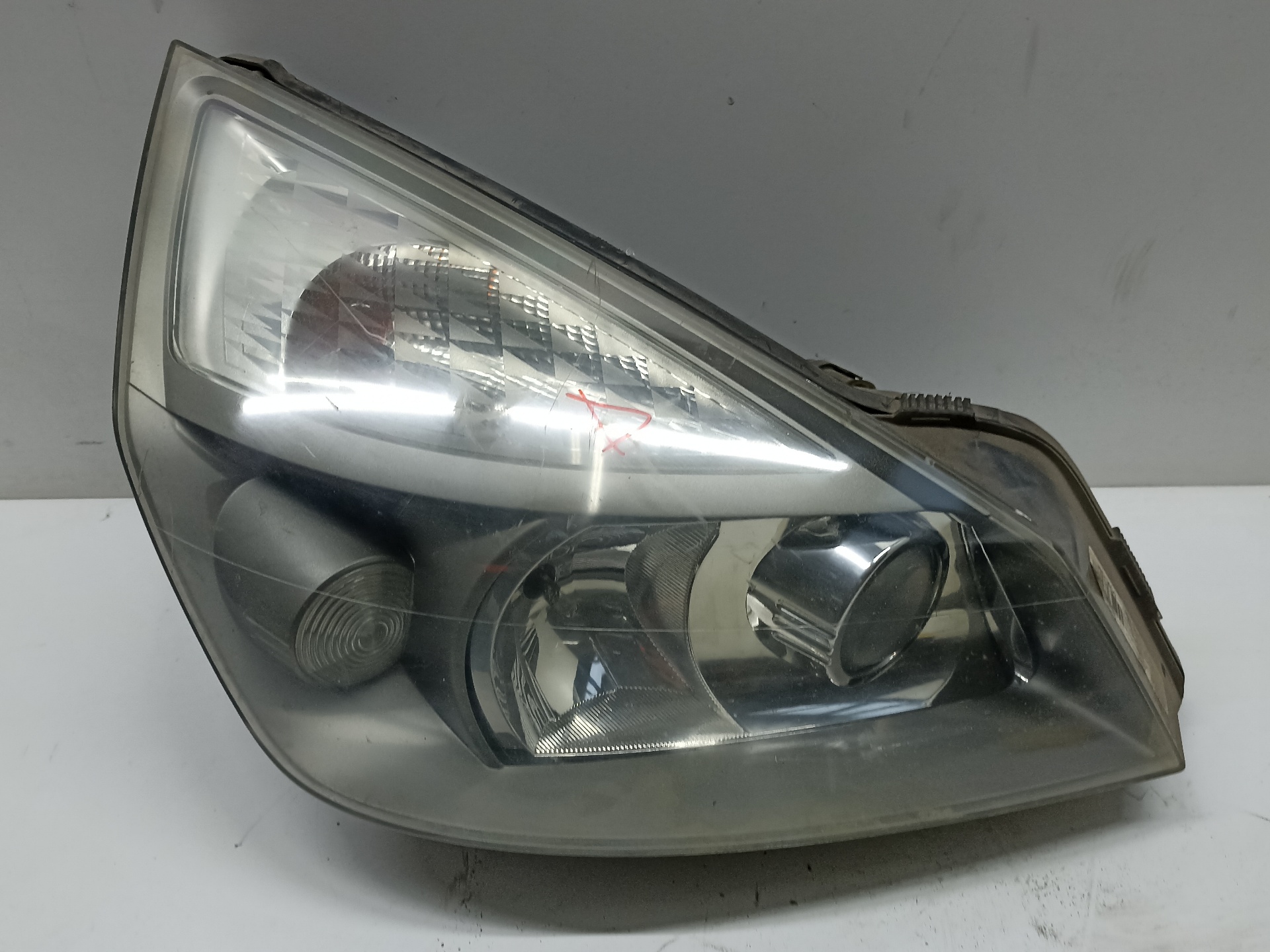 RENAULT Espace 4 generation (2002-2014) Front Right Headlight 32735850767 24315331