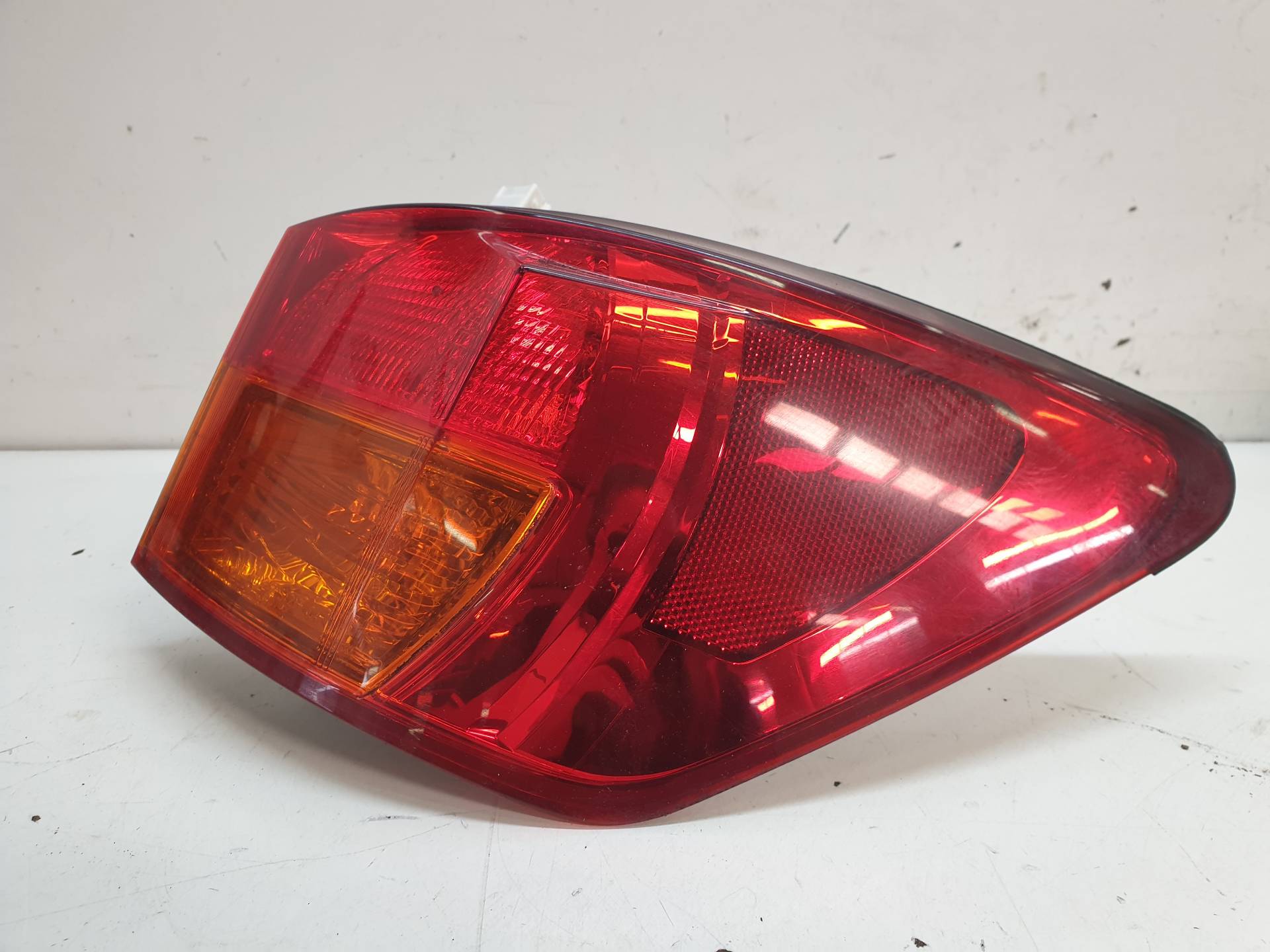 LEXUS IS XE20 (2005-2013) Rear Right Taillight Lamp 8155153162 25569852