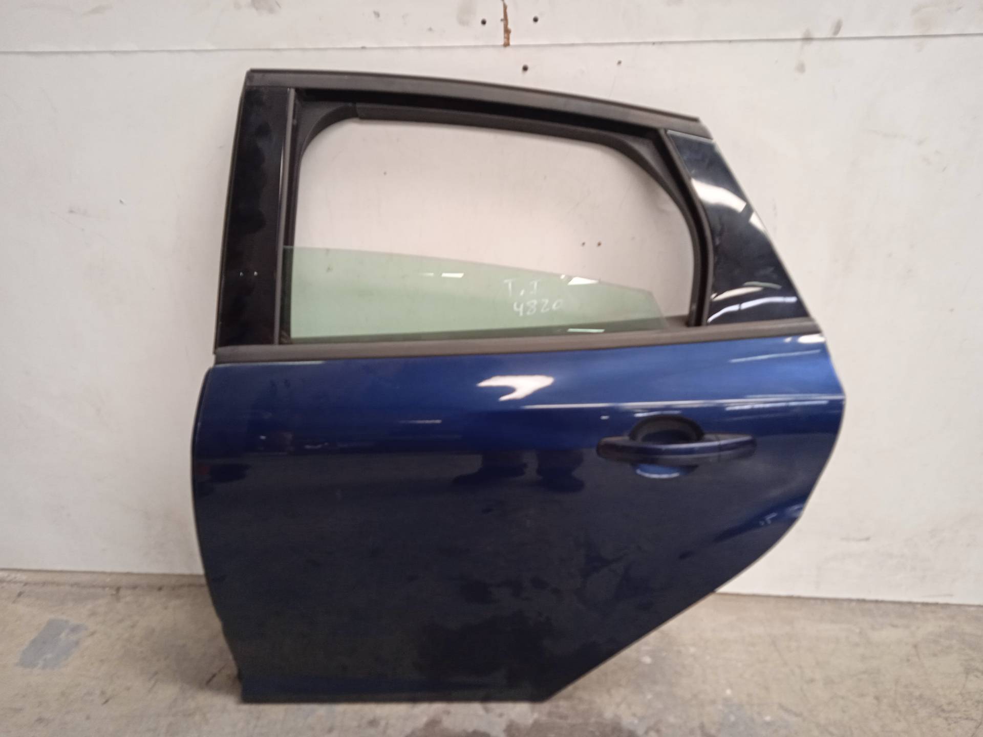 FORD Focus 3 generation (2011-2020) Rear Left Door PBM51A24631BF 24337608