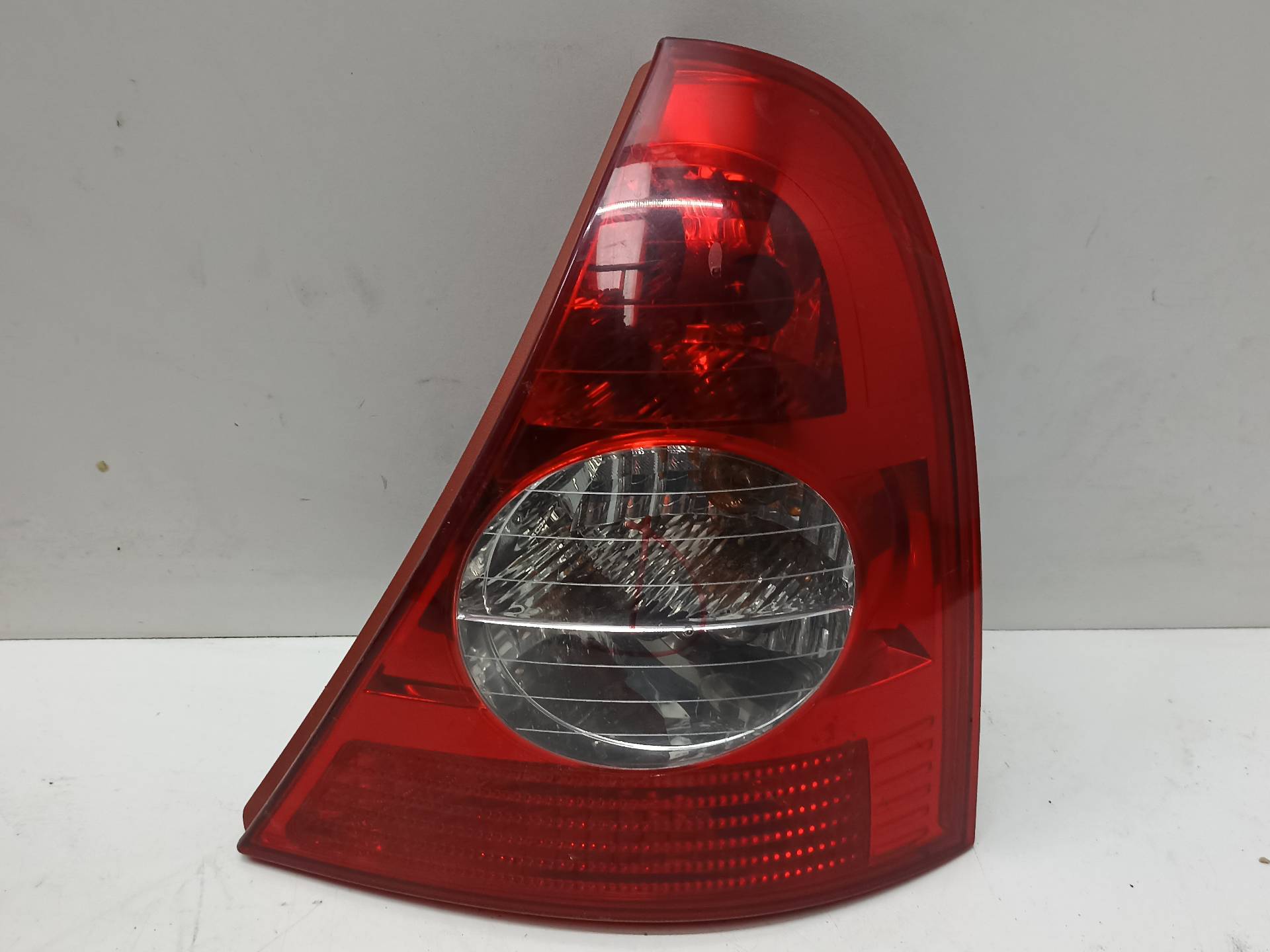 VAUXHALL Clio 3 generation (2005-2012) Rear Right Taillight Lamp 8200071414 24314751