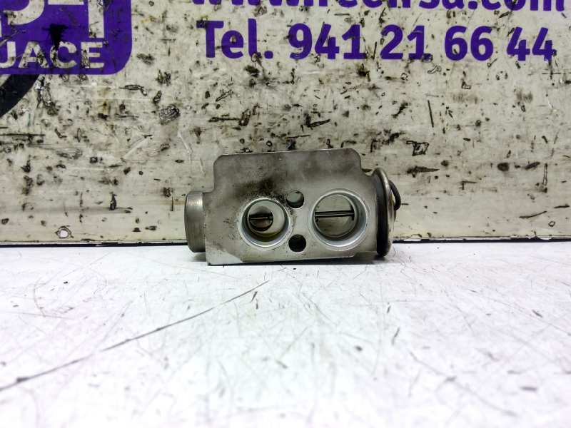 BMW 3 Series E90/E91/E92/E93 (2004-2013) Citas motora nodalījuma detaļas 6934406 24325411