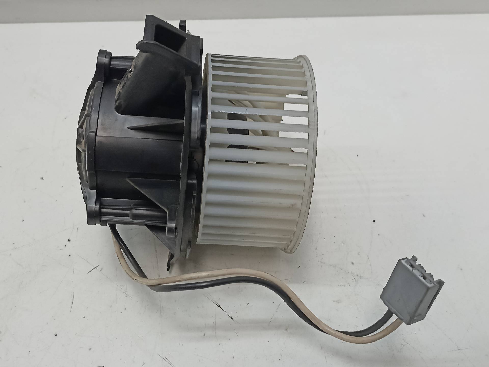 OPEL Astra J (2009-2020) Motor încălzitor interior U7253002 24310203