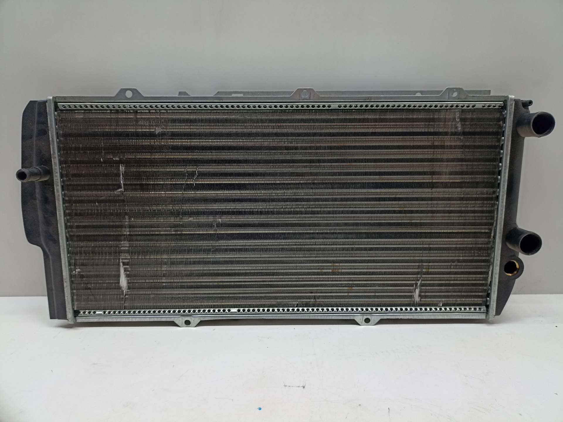 AUDI 100 S3 (1982-1990) Охлаждающий радиатор 8MK376714581 24330988