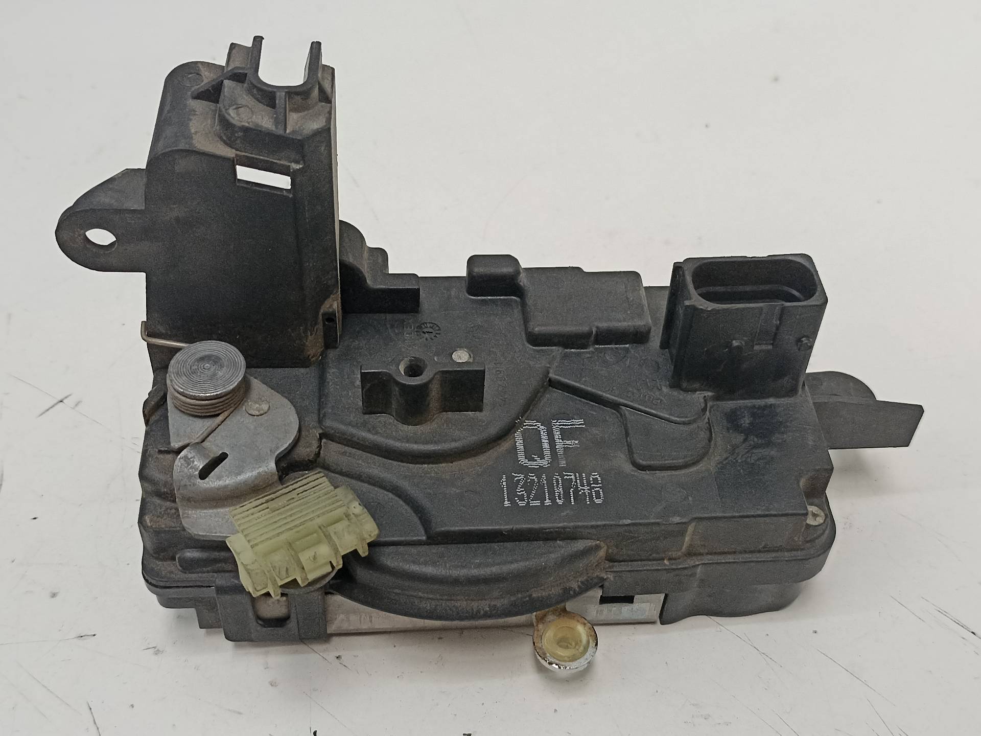 OPEL Astra J (2009-2020) Vasemman etuoven lukko 13210748 24312882