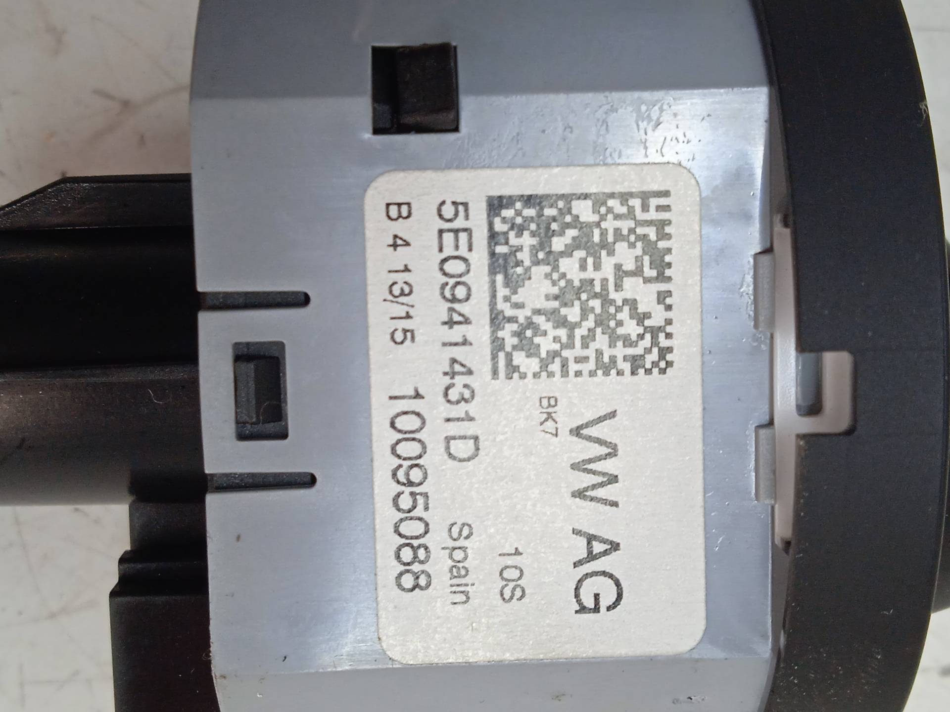 SKODA Octavia 3 generation (2013-2020) Headlight Switch Control Unit 5E0941431D 24329418