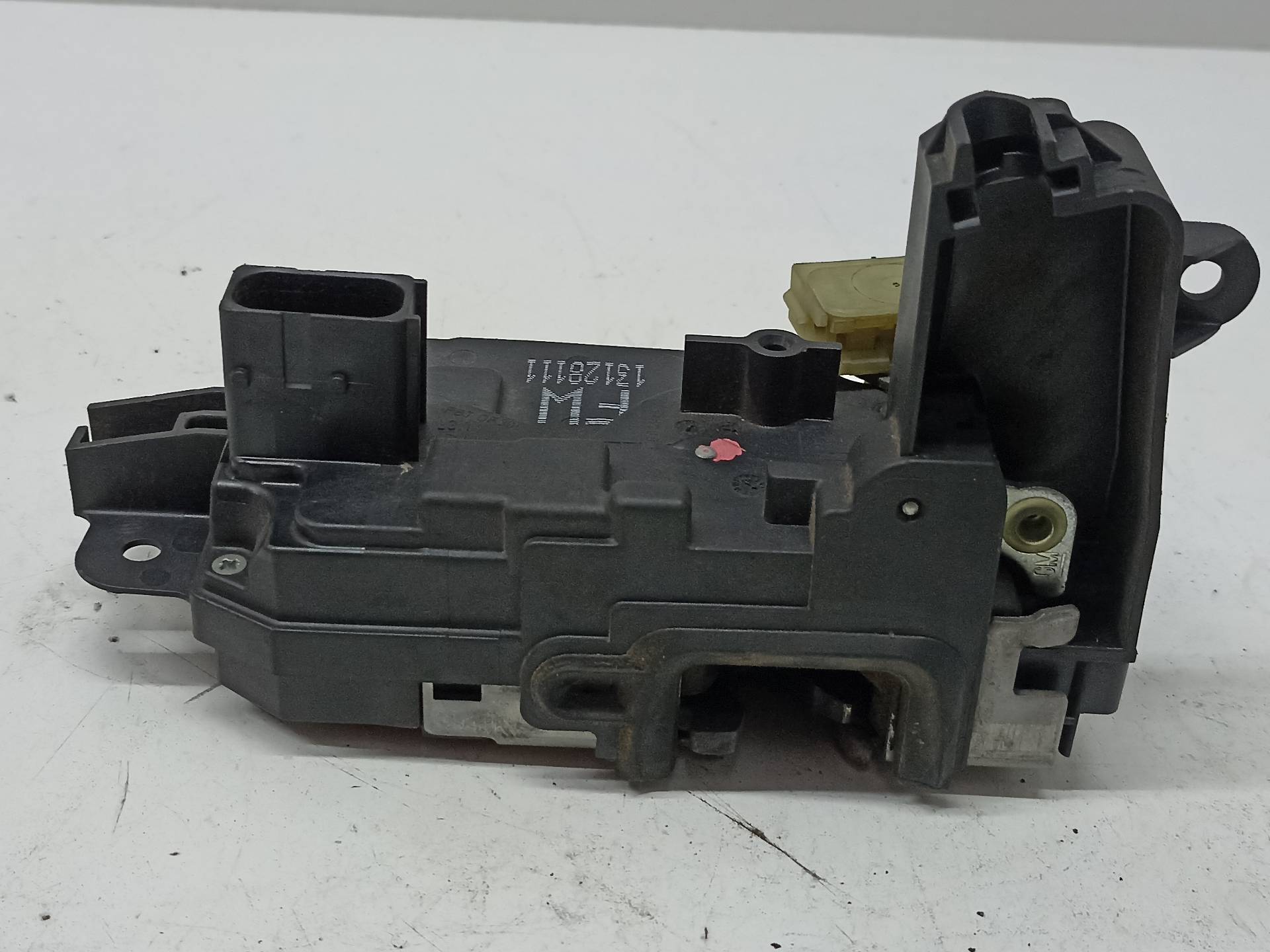 FIAT Astra J (2009-2020) Priekšējo kreiso durvju slēdzene 13128111 24316360