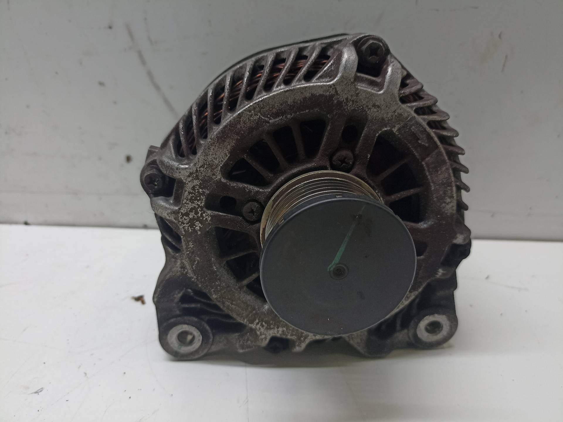 RENAULT Laguna 3 generation (2007-2015) Alternator 8200654785 24339668