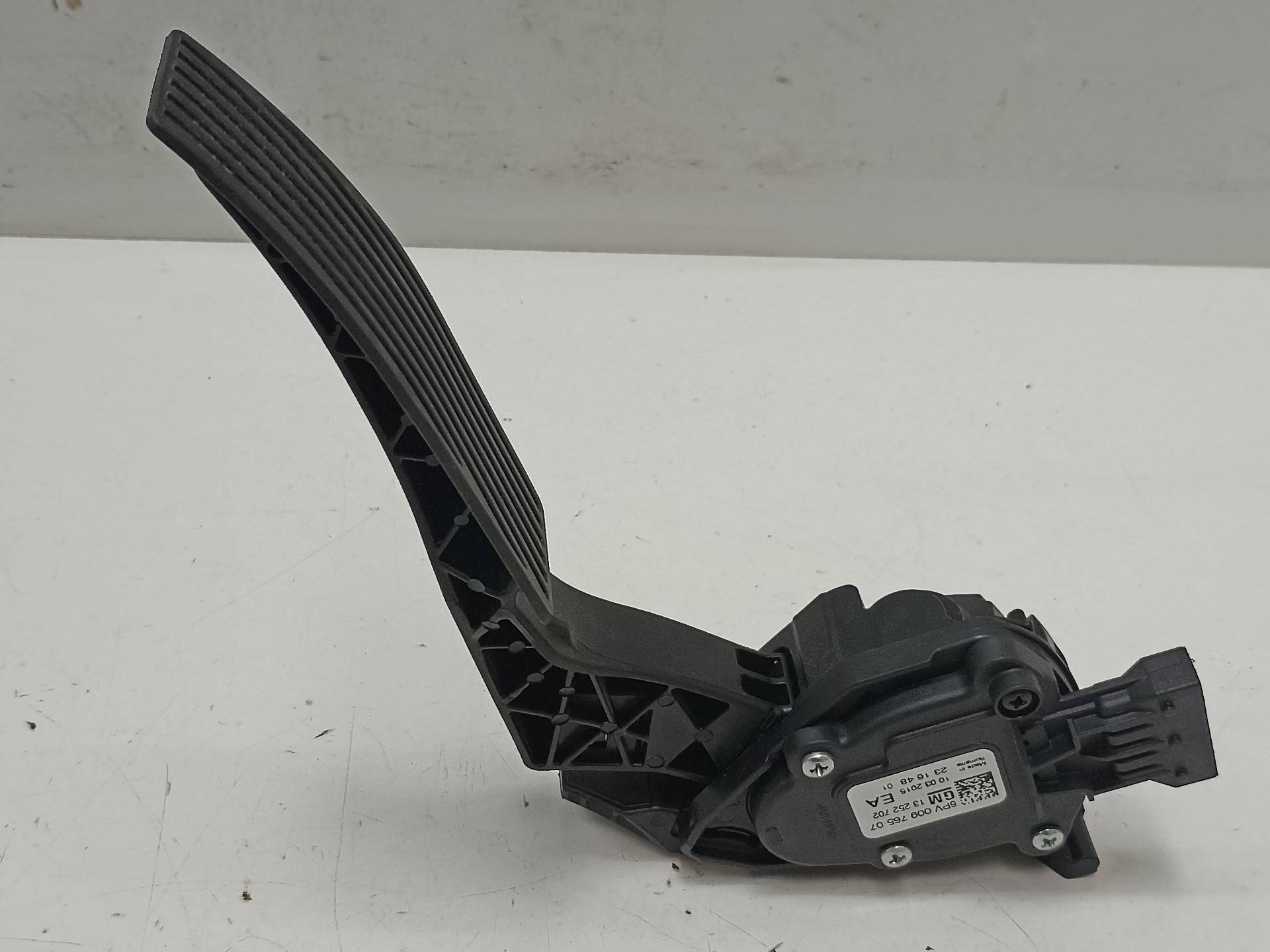 OPEL Astra J (2009-2020) Throttle Pedal 13252702, 270453449201, 201 24311969
