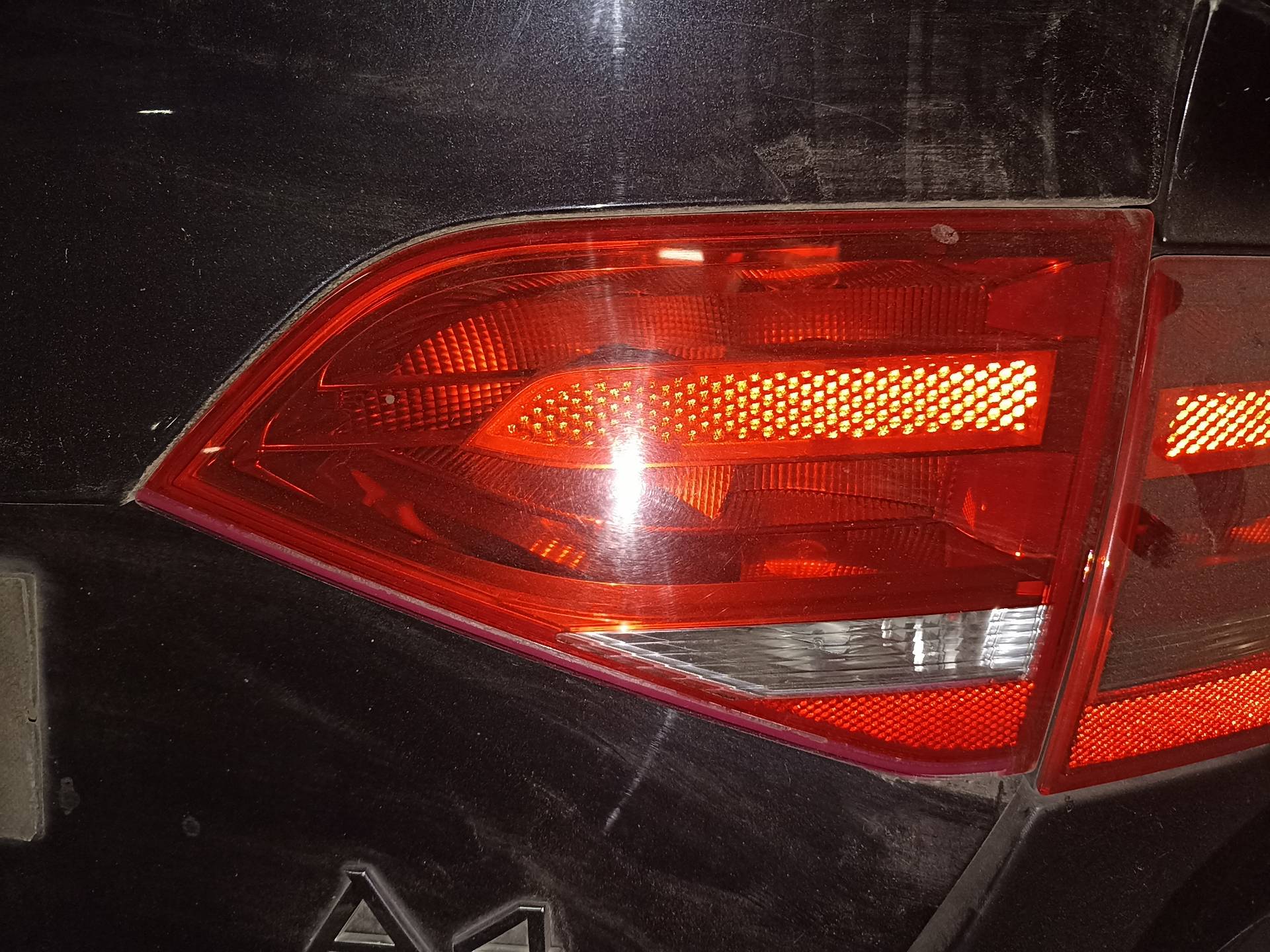 AUDI A4 B8/8K (2011-2016) Rear Right Taillight Lamp 8K5945094D 24341174