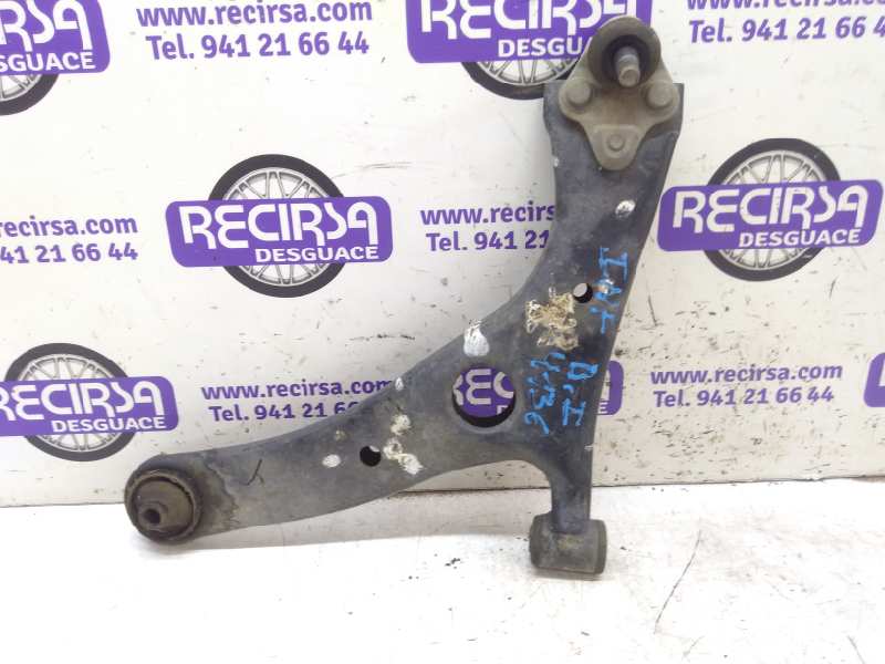 MERCEDES-BENZ RAV4 2 generation (XA20) (2000-2006) Предна лява ръка 4806942041 24324443