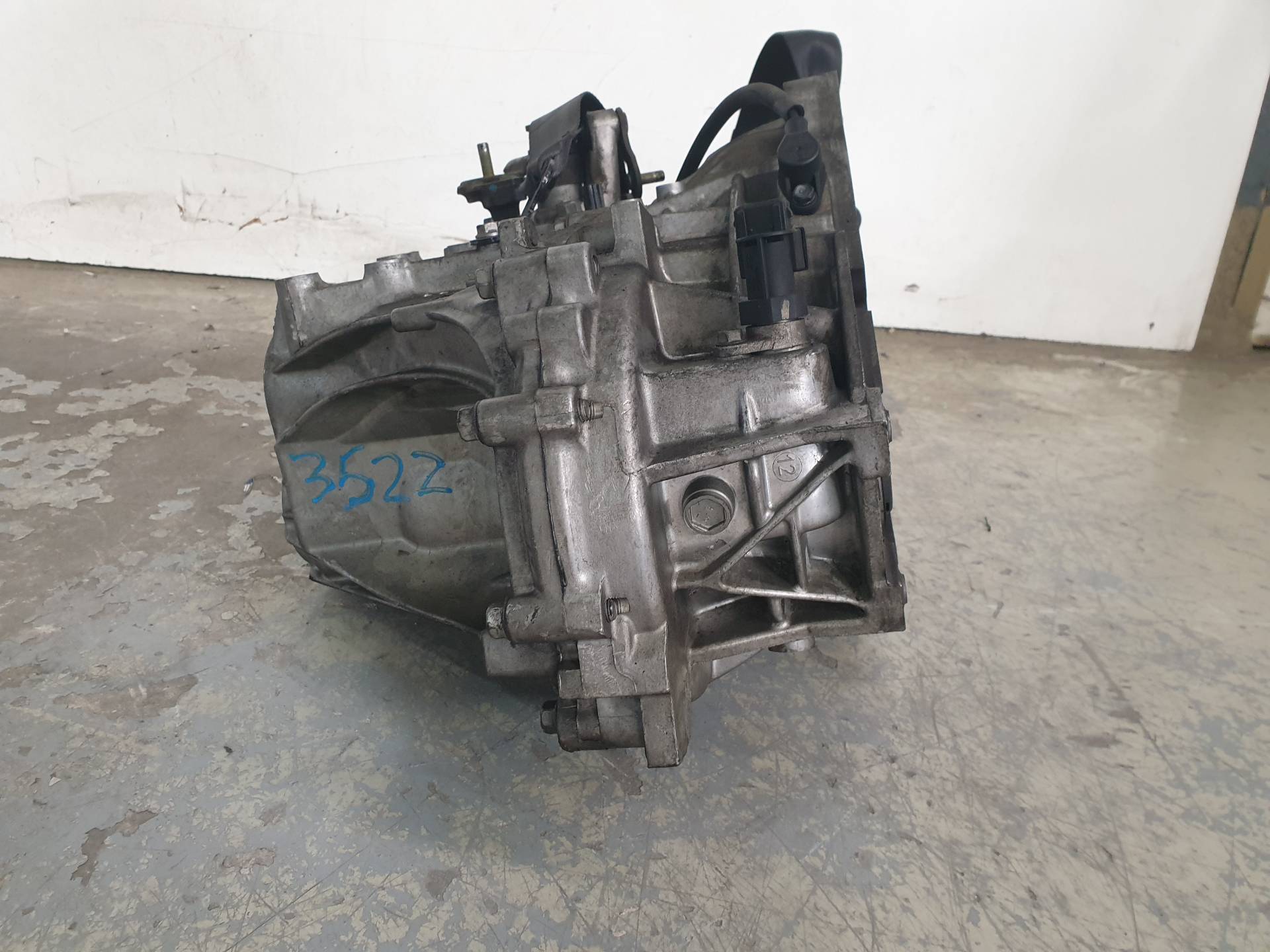 KIA Carens 3 generation (RP) (2013-2019) Gearbox WFW6 25568410