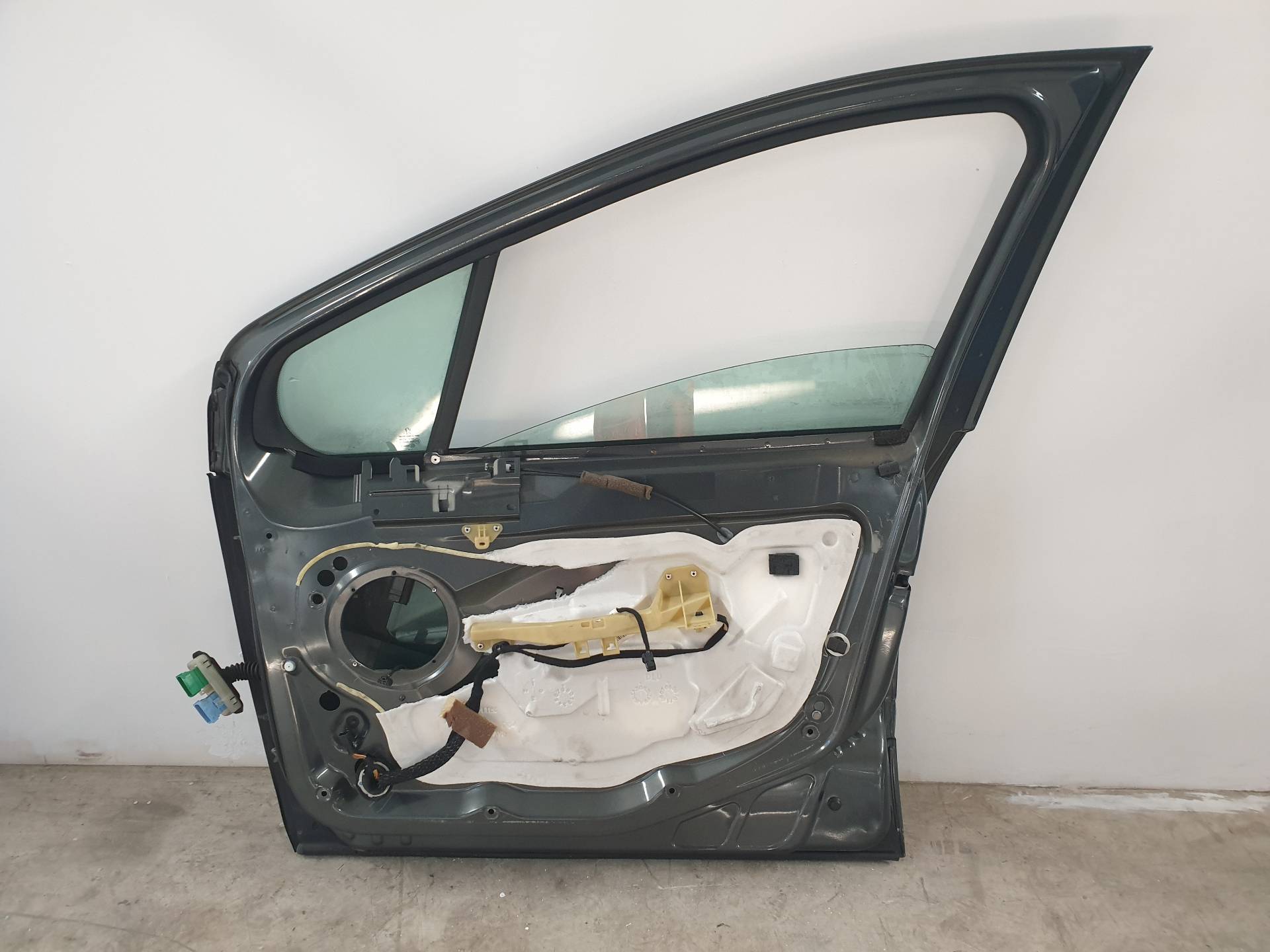 VOLKSWAGEN 308 T9 (2013-2021) Front Right Door 9004CC 25570063