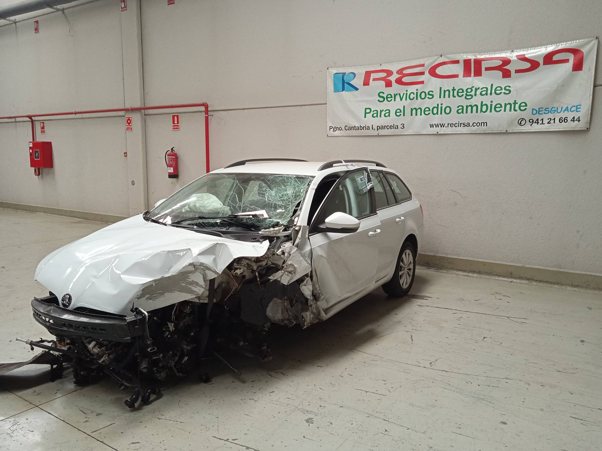 SKODA Octavia 3 generation (2013-2020) Форсунка палива 04L130277AJ 24329403