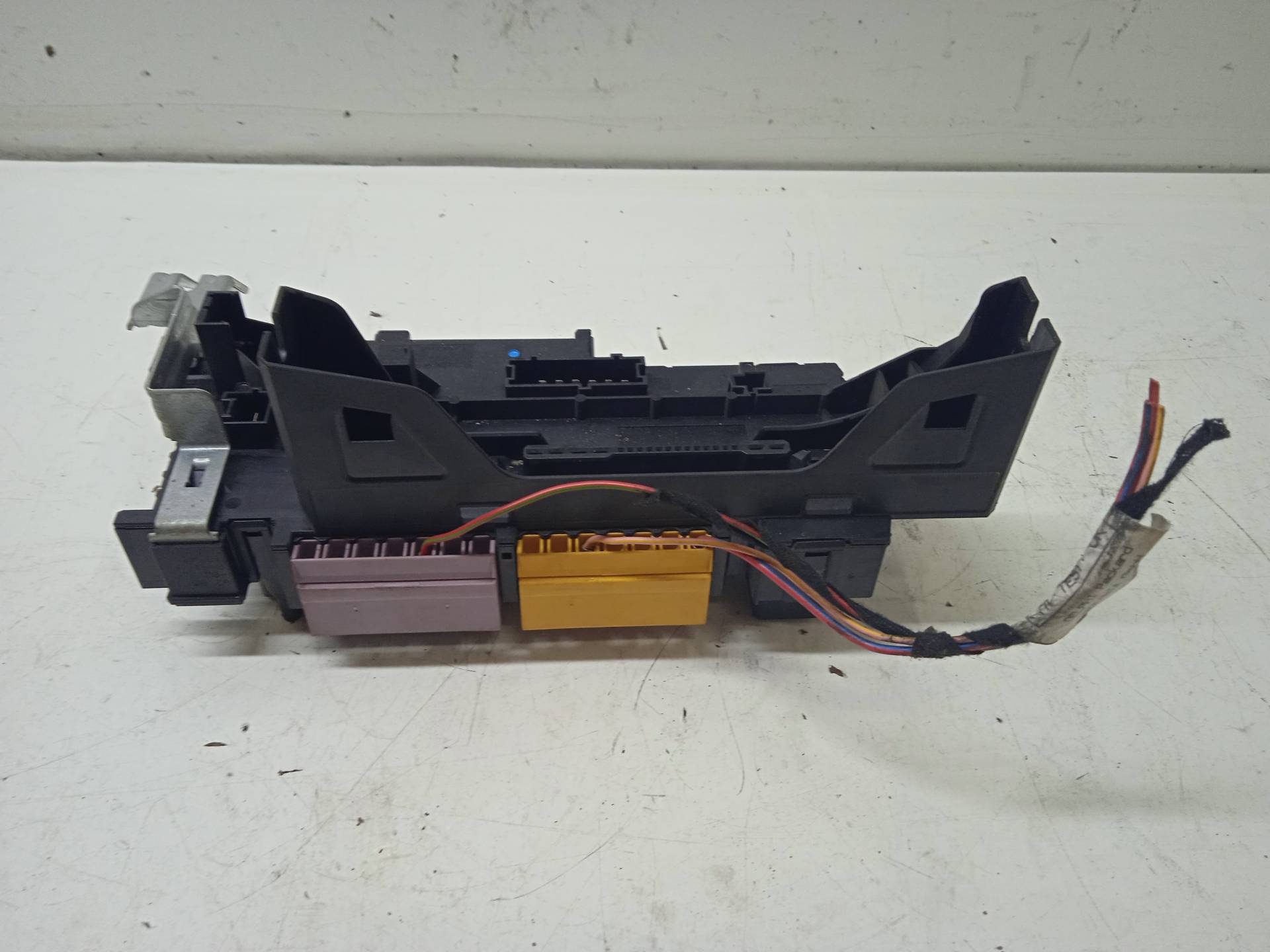 MERCEDES-BENZ C-Class W204/S204/C204 (2004-2015) Fuse Box 017187811E 24337347