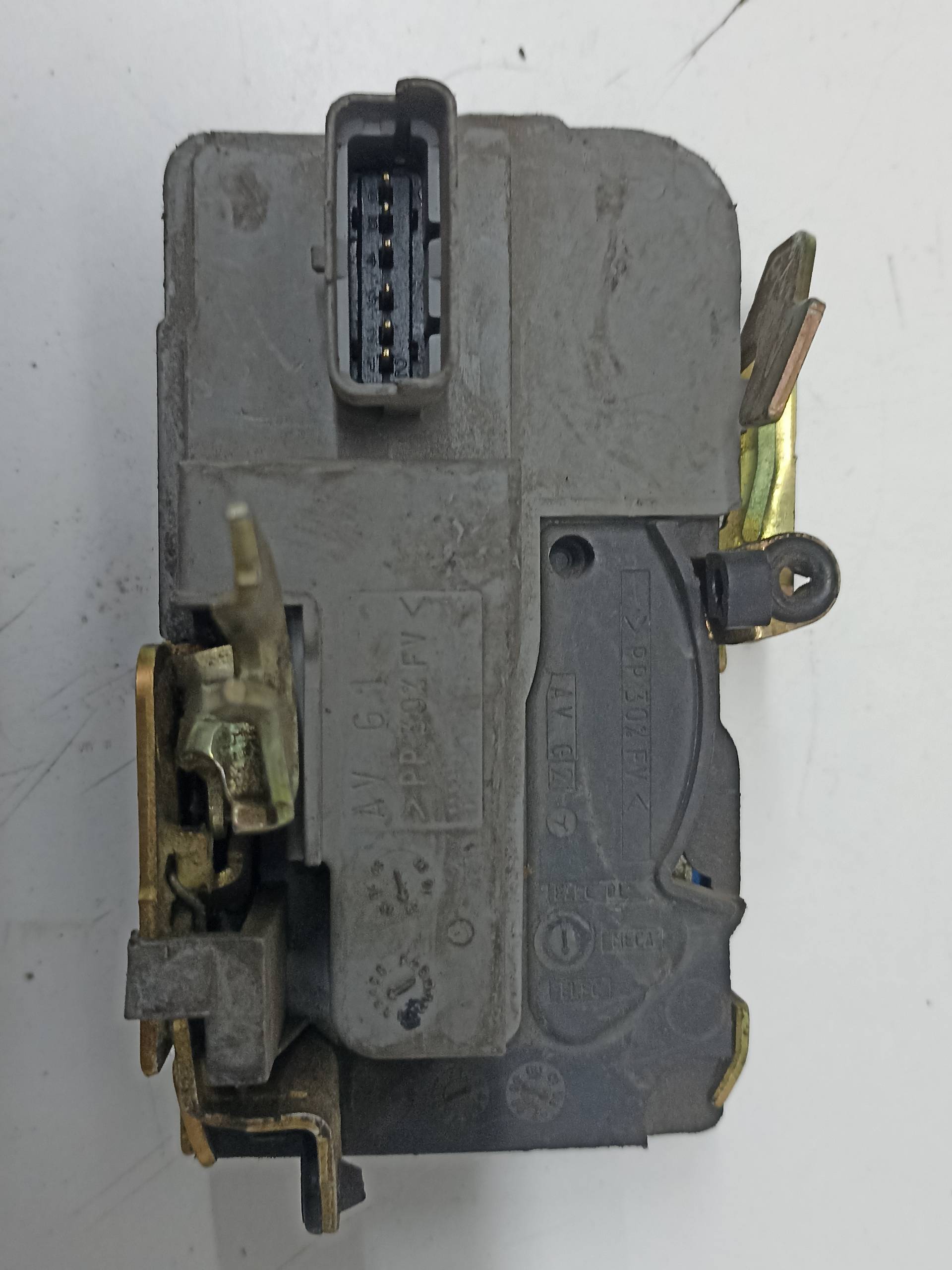 CITROËN Cee'd 1 generation (2007-2012) Front Left Door Lock 223516133125, 125 24310899