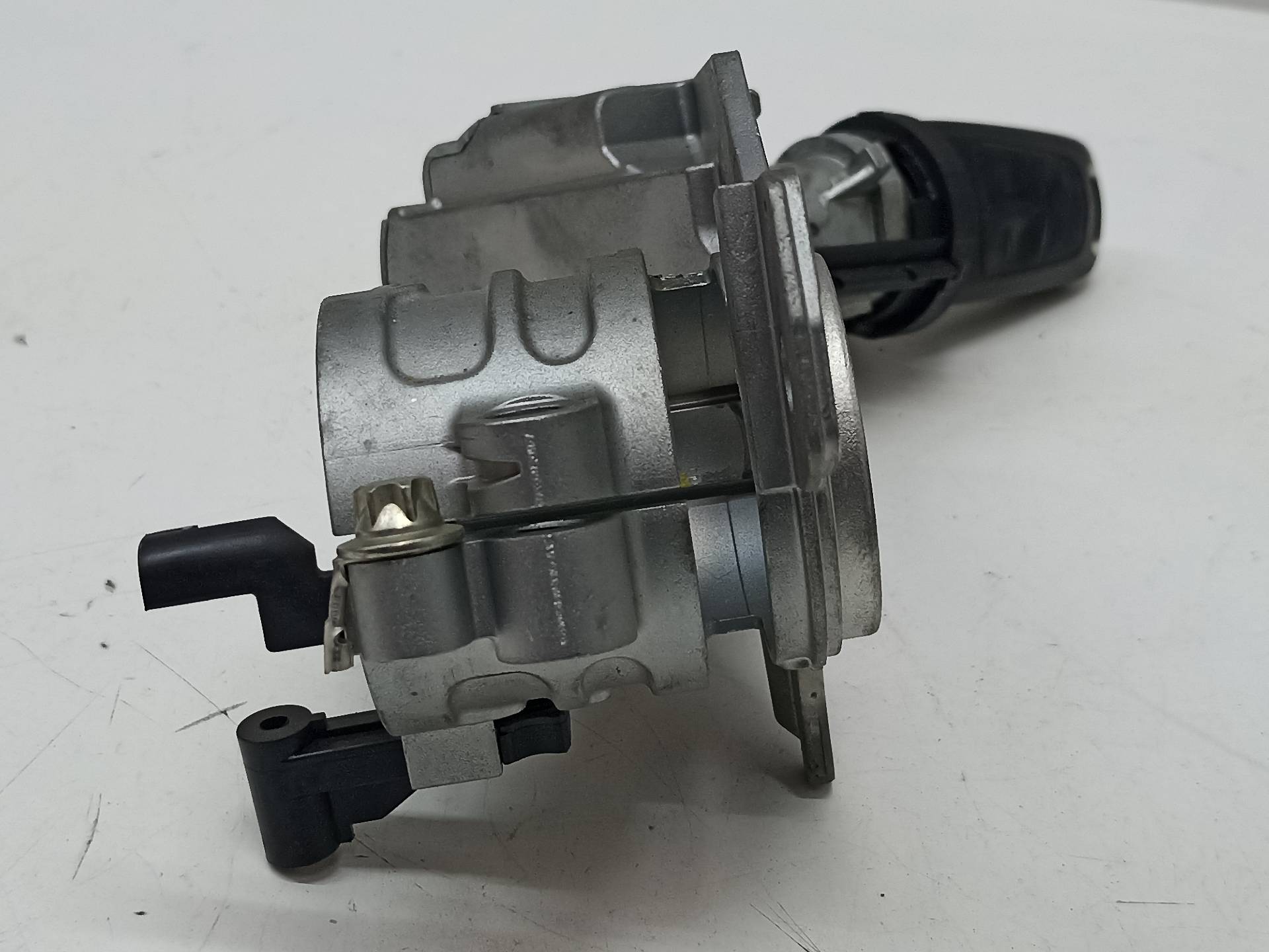 OPEL Astra J (2009-2020) Ignition Lock N0501882 24312924