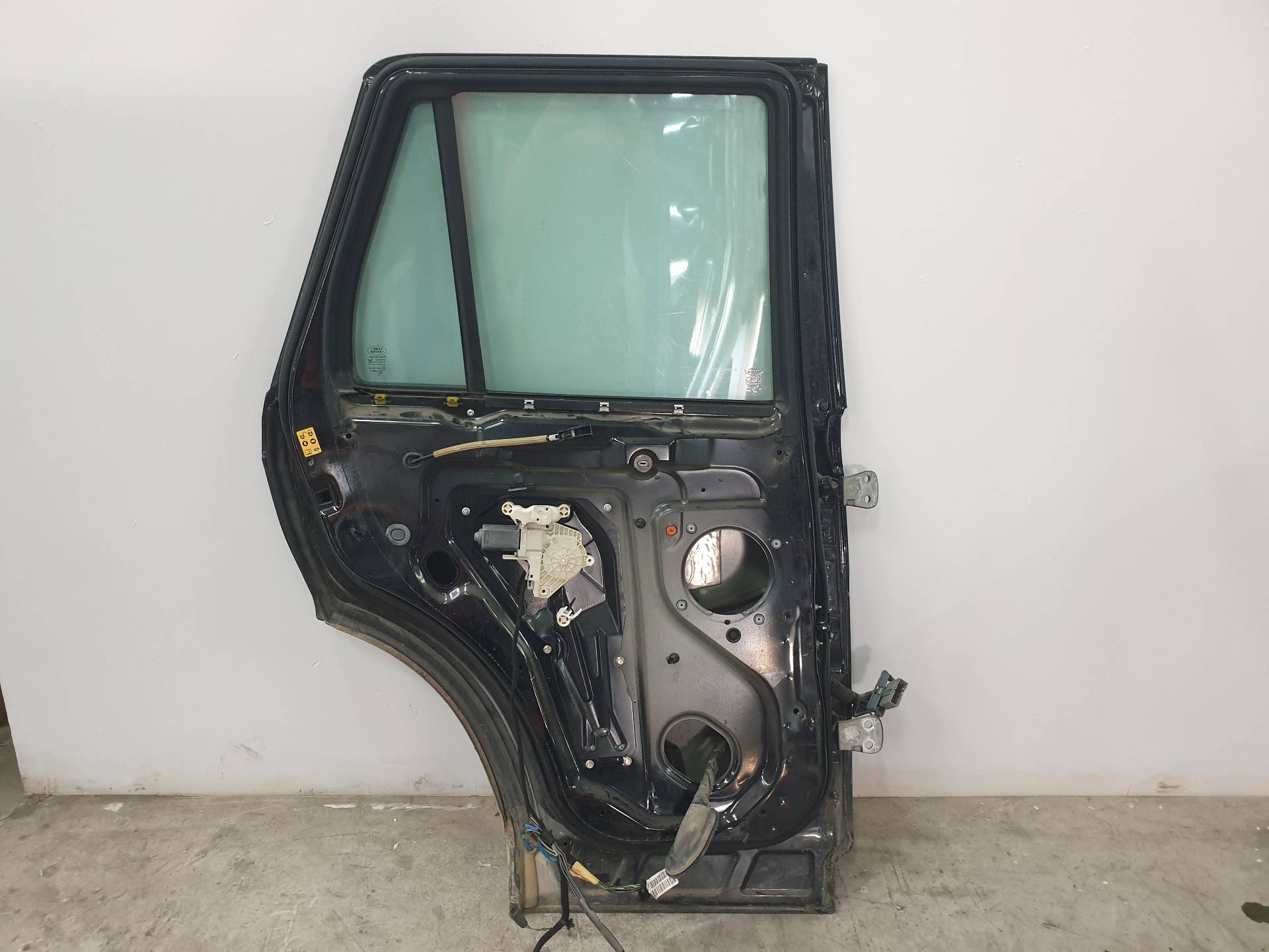 LAND ROVER Range Rover Sport 1 generation (2005-2013) Rear Left Door BFA790090 24338754