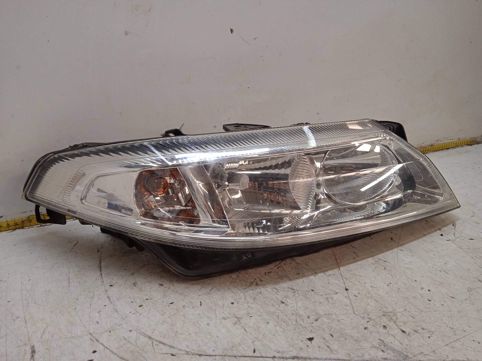 RENAULT Laguna 2 generation (2001-2007) Pravé predné svetlo 8200002847 24332918