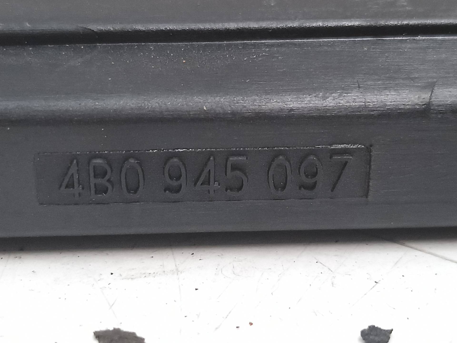 AUDI A6 C5/4B (1997-2004) Фонарь задней крышки 4B0945097, 3175636219, 219 24314033