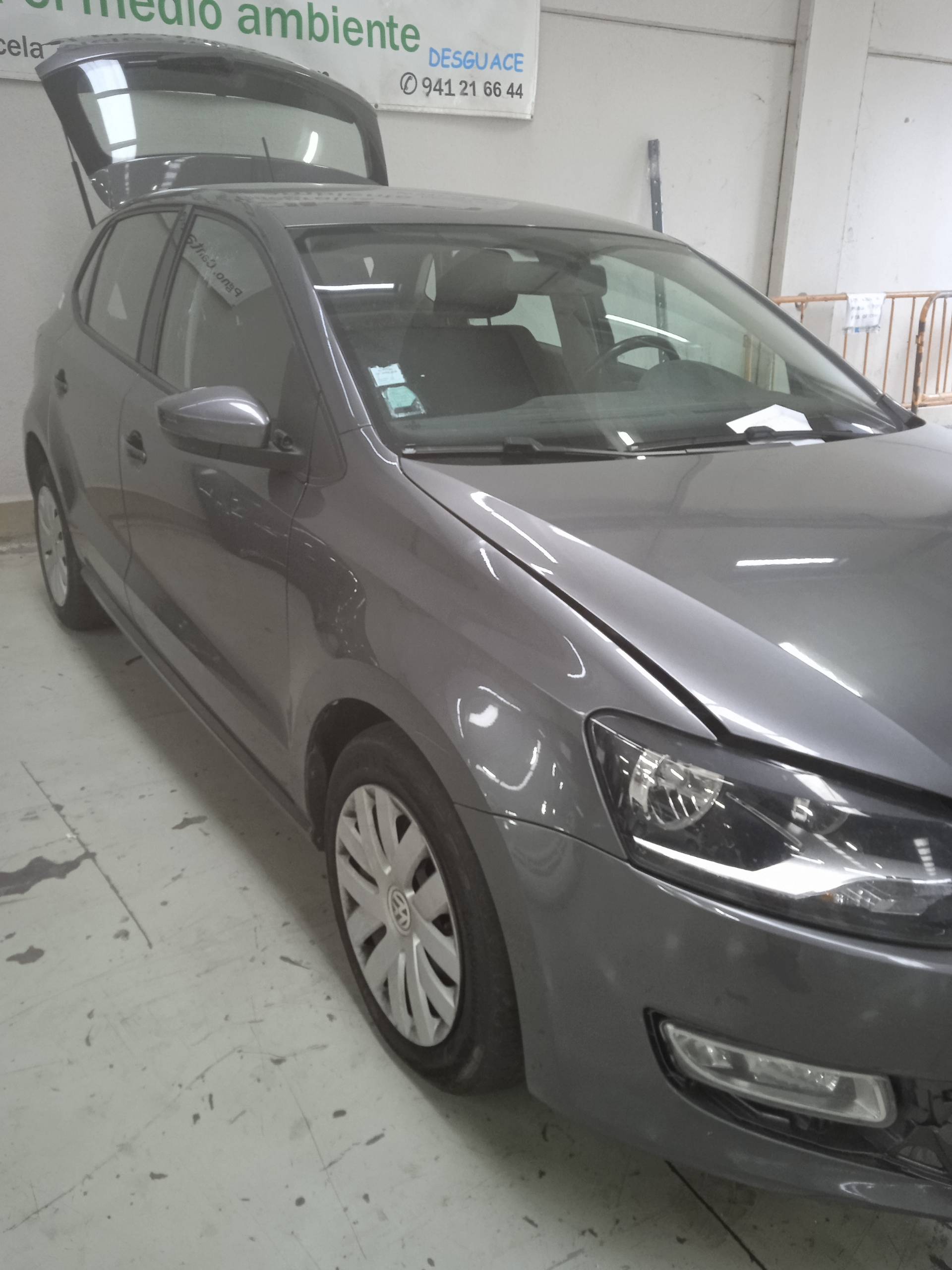 VOLKSWAGEN Polo 5 generation (2009-2017) Противотуманка бампера передняя правая 24330856