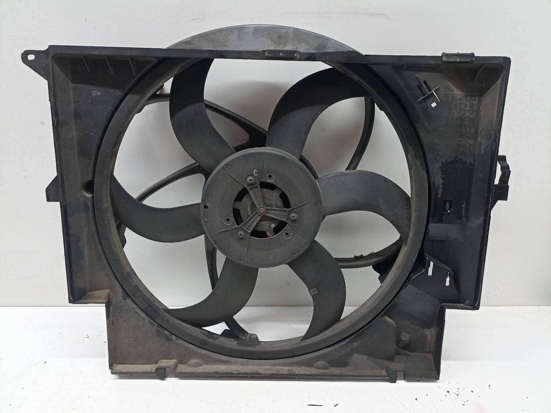 BMW 3 Series E90/E91/E92/E93 (2004-2013) Ventilator difuzor 16326937515 24334497